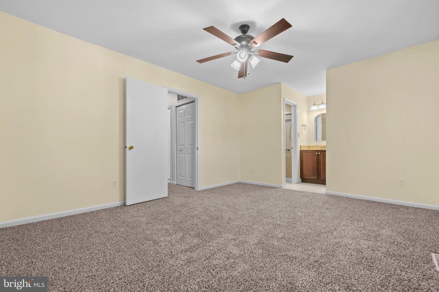 4947 MCFARLAND CT, FAIRFAX, Virginia 22032, 3 Bedrooms Bedrooms, ,2 BathroomsBathrooms,Residential,For sale,4947 MCFARLAND CT,VAFX2269636 MLS # VAFX2269636