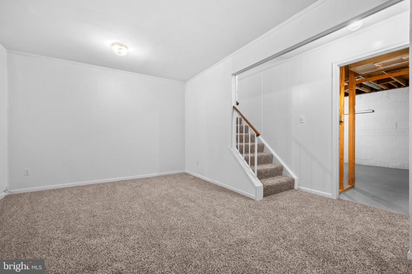 4947 MCFARLAND CT, FAIRFAX, Virginia 22032, 3 Bedrooms Bedrooms, ,2 BathroomsBathrooms,Residential,For sale,4947 MCFARLAND CT,VAFX2269636 MLS # VAFX2269636