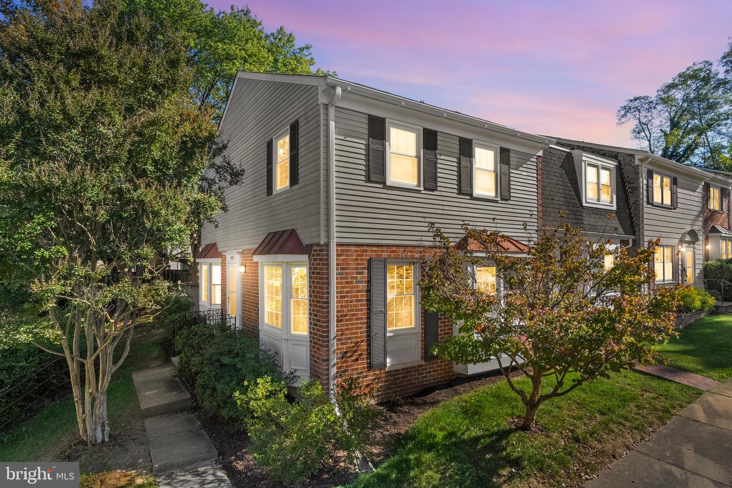 4947 MCFARLAND CT, FAIRFAX, Virginia 22032, 3 Bedrooms Bedrooms, ,2 BathroomsBathrooms,Residential,For sale,4947 MCFARLAND CT,VAFX2269636 MLS # VAFX2269636