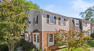 4947 MCFARLAND CT, FAIRFAX, Virginia 22032, 3 Bedrooms Bedrooms, ,2 BathroomsBathrooms,Residential,For sale,4947 MCFARLAND CT,VAFX2269636 MLS # VAFX2269636