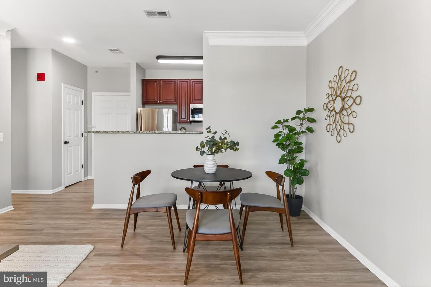 1521 SPRING GATE DR #10413, MCLEAN, Virginia 22102, 1 Bedroom Bedrooms, ,1 BathroomBathrooms,Residential,For sale,1521 SPRING GATE DR #10413,VAFX2269642 MLS # VAFX2269642