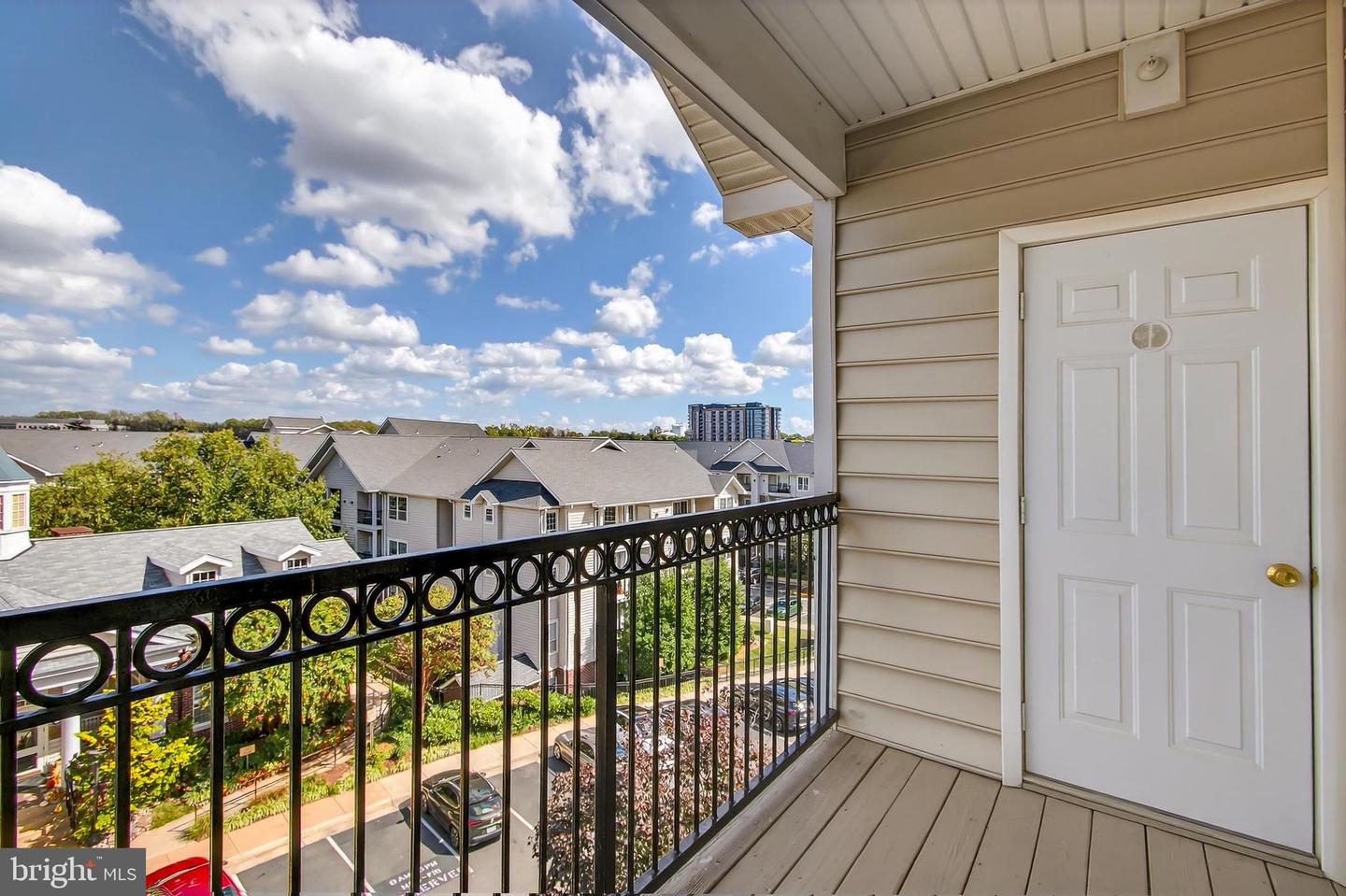 1521 SPRING GATE DR #10413, MCLEAN, Virginia 22102, 1 Bedroom Bedrooms, ,1 BathroomBathrooms,Residential,For sale,1521 SPRING GATE DR #10413,VAFX2269642 MLS # VAFX2269642