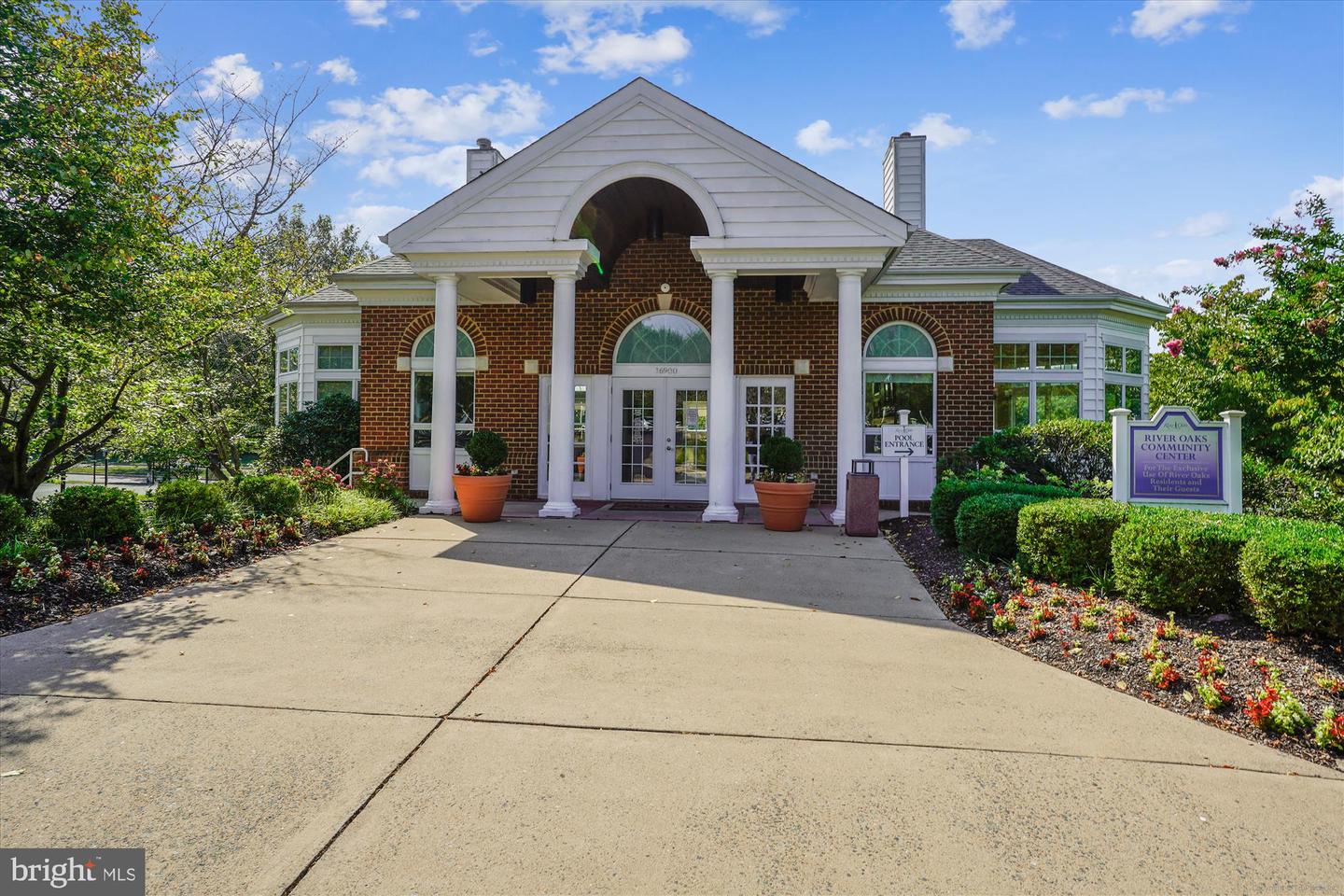 2700 WINSTON CT, WOODBRIDGE, Virginia 22191, 3 Bedrooms Bedrooms, ,3 BathroomsBathrooms,Residential,For sale,2700 WINSTON CT,VAPW2104906 MLS # VAPW2104906