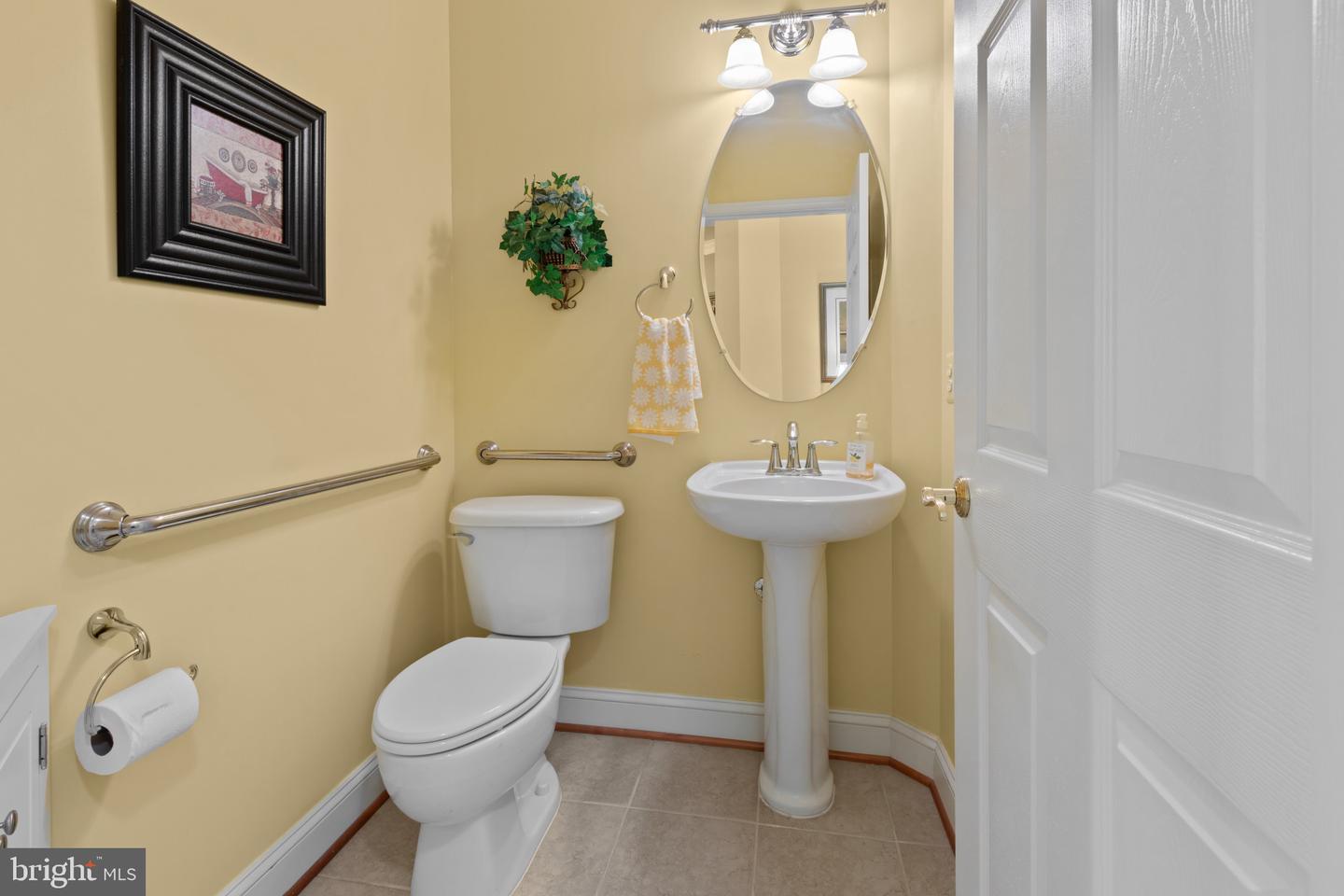 8610 LIBERTY TRL #201, MANASSAS, Virginia 20110, 2 Bedrooms Bedrooms, ,2 BathroomsBathrooms,Residential,For sale,8610 LIBERTY TRL #201,VAMN2009430 MLS # VAMN2009430