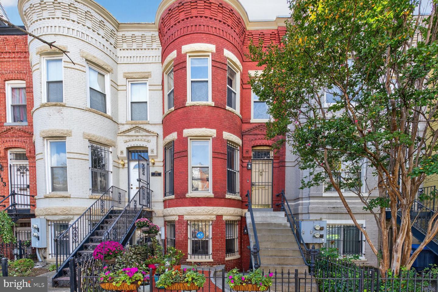 409 M ST NE, WASHINGTON, District Of Columbia 20002, 3 Bedrooms Bedrooms, ,2 BathroomsBathrooms,Residential,For sale,409 M ST NE,DCDC2224874 MLS # DCDC2224874