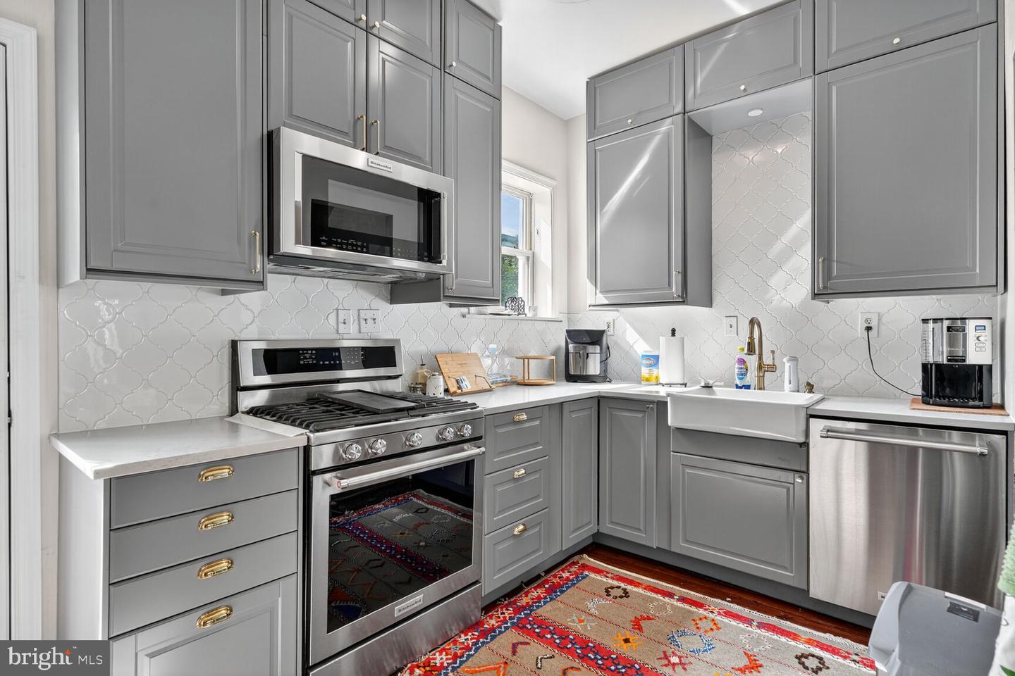 409 M ST NE, WASHINGTON, District Of Columbia 20002, 3 Bedrooms Bedrooms, ,2 BathroomsBathrooms,Residential,For sale,409 M ST NE,DCDC2224874 MLS # DCDC2224874