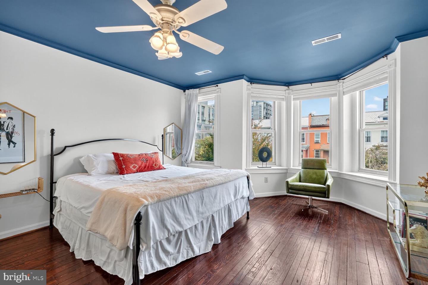 409 M ST NE, WASHINGTON, District Of Columbia 20002, 3 Bedrooms Bedrooms, ,2 BathroomsBathrooms,Residential,For sale,409 M ST NE,DCDC2224874 MLS # DCDC2224874
