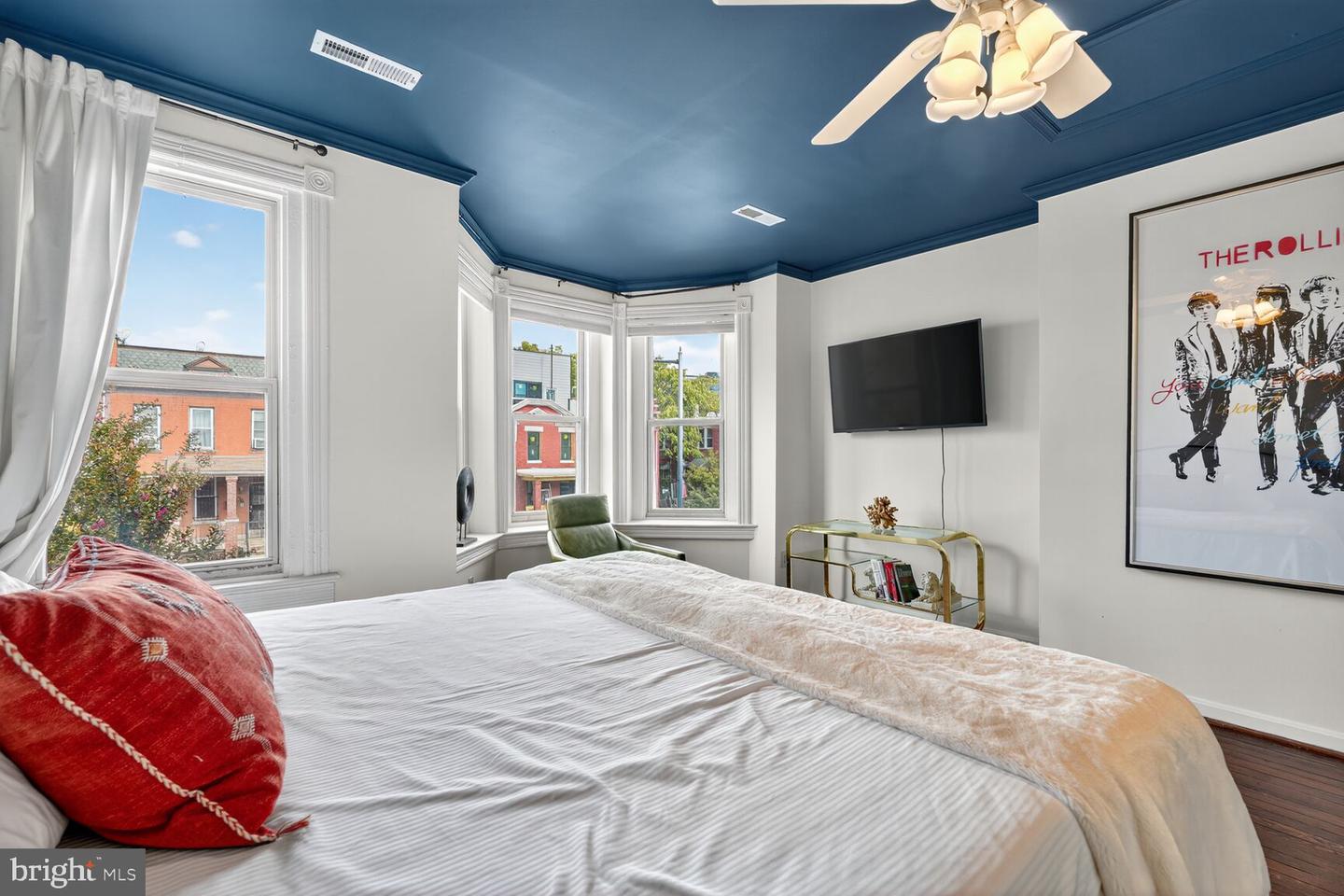 409 M ST NE, WASHINGTON, District Of Columbia 20002, 3 Bedrooms Bedrooms, ,2 BathroomsBathrooms,Residential,For sale,409 M ST NE,DCDC2224874 MLS # DCDC2224874