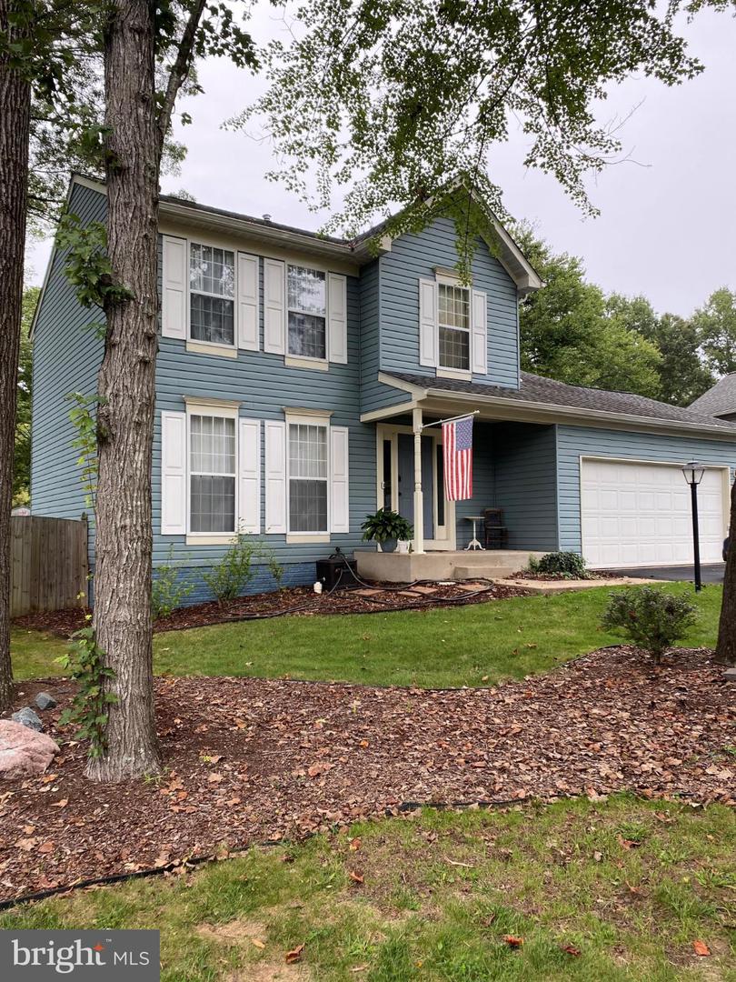 18 MUNDY LN, FREDERICKSBURG, Virginia 22405, 3 Bedrooms Bedrooms, 12 Rooms Rooms,2 BathroomsBathrooms,Residential,For sale,18 MUNDY LN,VAST2043140 MLS # VAST2043140