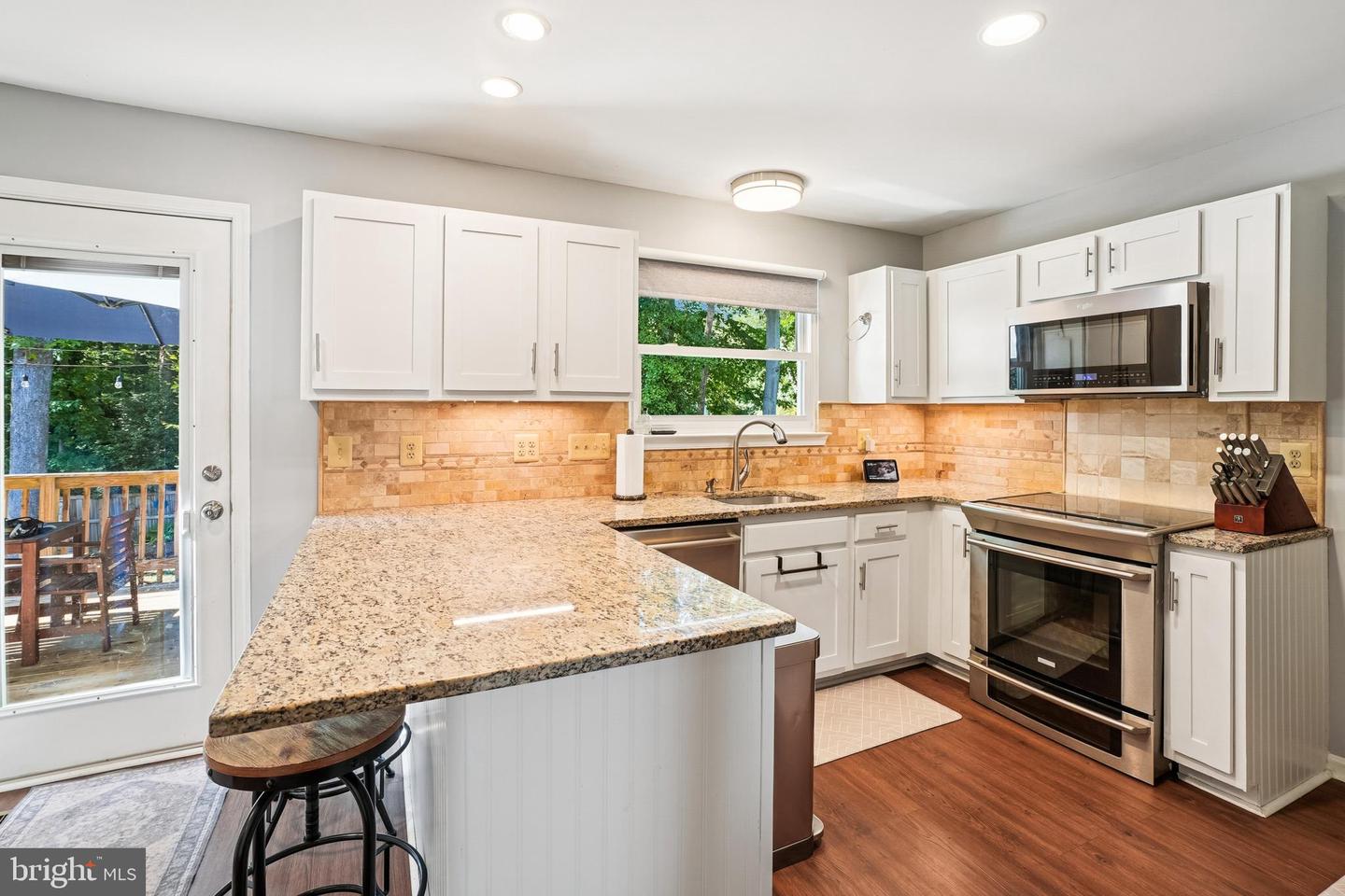 16022 MACEDONIA DR, WOODBRIDGE, Virginia 22191, 4 Bedrooms Bedrooms, ,2 BathroomsBathrooms,Residential,For sale,16022 MACEDONIA DR,VAPW2105134 MLS # VAPW2105134