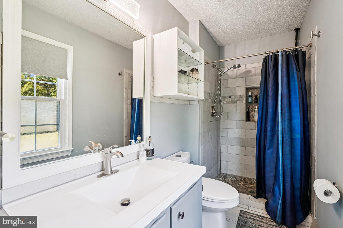 16022 MACEDONIA DR, WOODBRIDGE, Virginia 22191, 4 Bedrooms Bedrooms, ,2 BathroomsBathrooms,Residential,For sale,16022 MACEDONIA DR,VAPW2105134 MLS # VAPW2105134