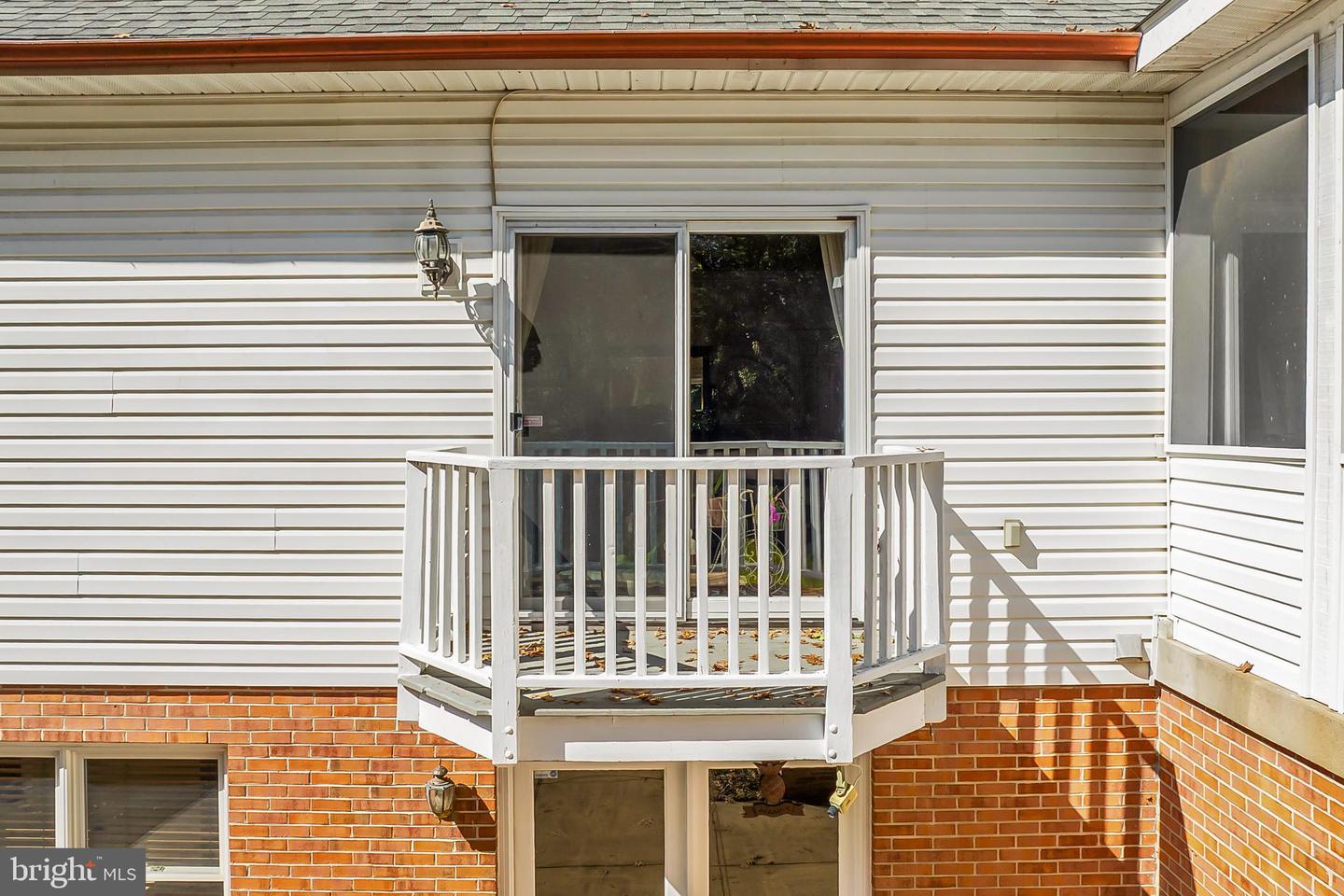 4703 MARYMEAD DR, FAIRFAX, Virginia 22030, 5 Bedrooms Bedrooms, ,4 BathroomsBathrooms,Residential,For sale,4703 MARYMEAD DR,VAFX2270166 MLS # VAFX2270166