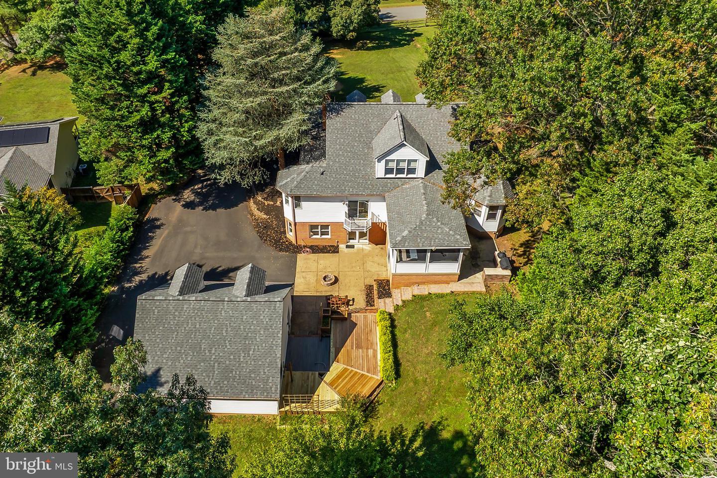 4703 MARYMEAD DR, FAIRFAX, Virginia 22030, 5 Bedrooms Bedrooms, ,4 BathroomsBathrooms,Residential,For sale,4703 MARYMEAD DR,VAFX2270166 MLS # VAFX2270166