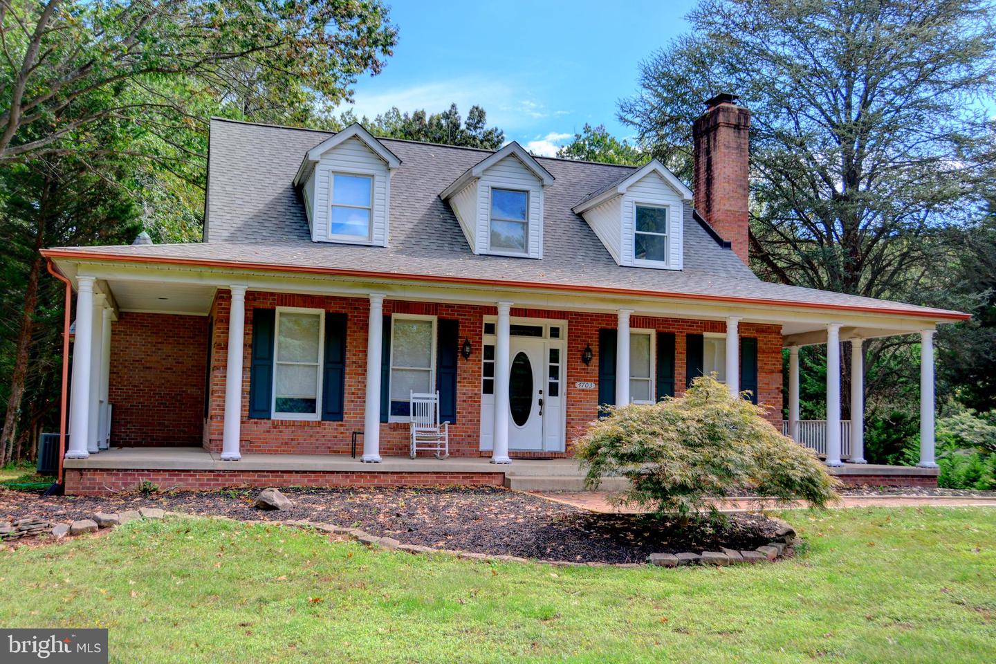 4703 MARYMEAD DR, FAIRFAX, Virginia 22030, 5 Bedrooms Bedrooms, ,4 BathroomsBathrooms,Residential,For sale,4703 MARYMEAD DR,VAFX2270166 MLS # VAFX2270166