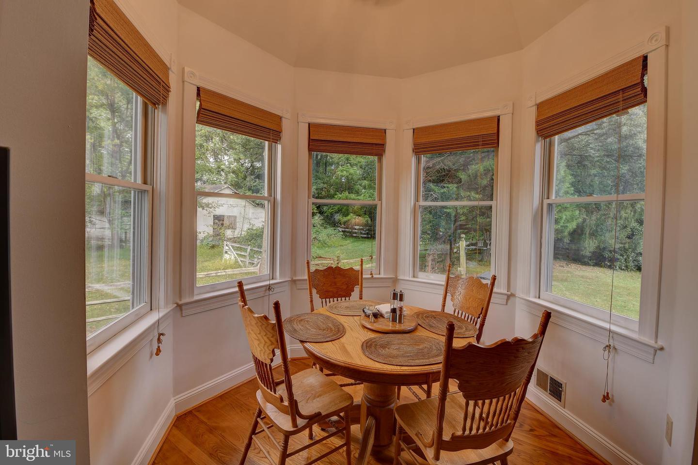 4703 MARYMEAD DR, FAIRFAX, Virginia 22030, 5 Bedrooms Bedrooms, ,4 BathroomsBathrooms,Residential,For sale,4703 MARYMEAD DR,VAFX2270166 MLS # VAFX2270166