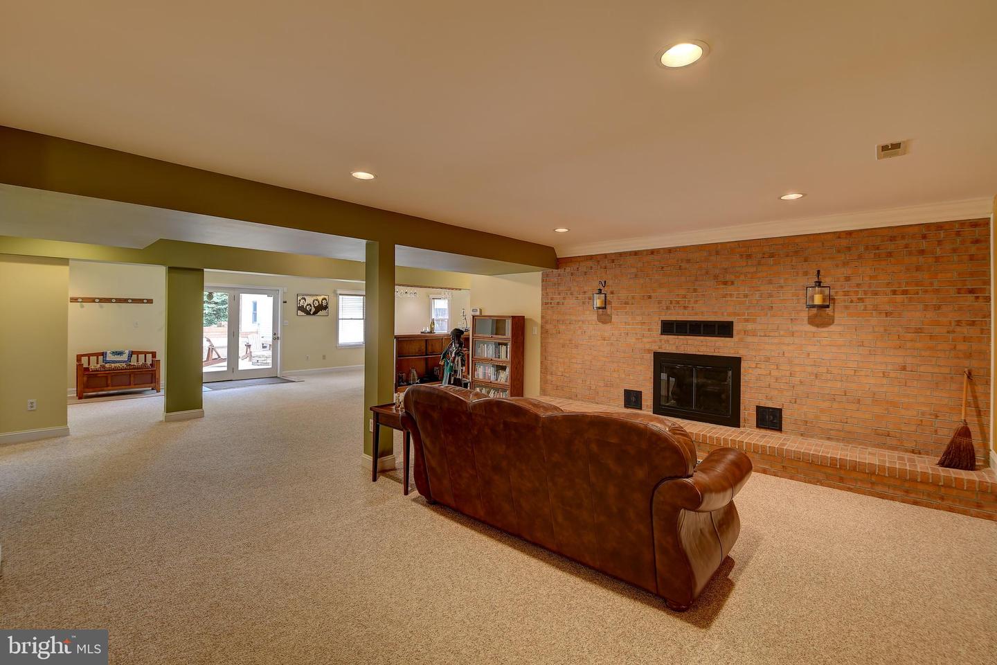 4703 MARYMEAD DR, FAIRFAX, Virginia 22030, 5 Bedrooms Bedrooms, ,4 BathroomsBathrooms,Residential,For sale,4703 MARYMEAD DR,VAFX2270166 MLS # VAFX2270166