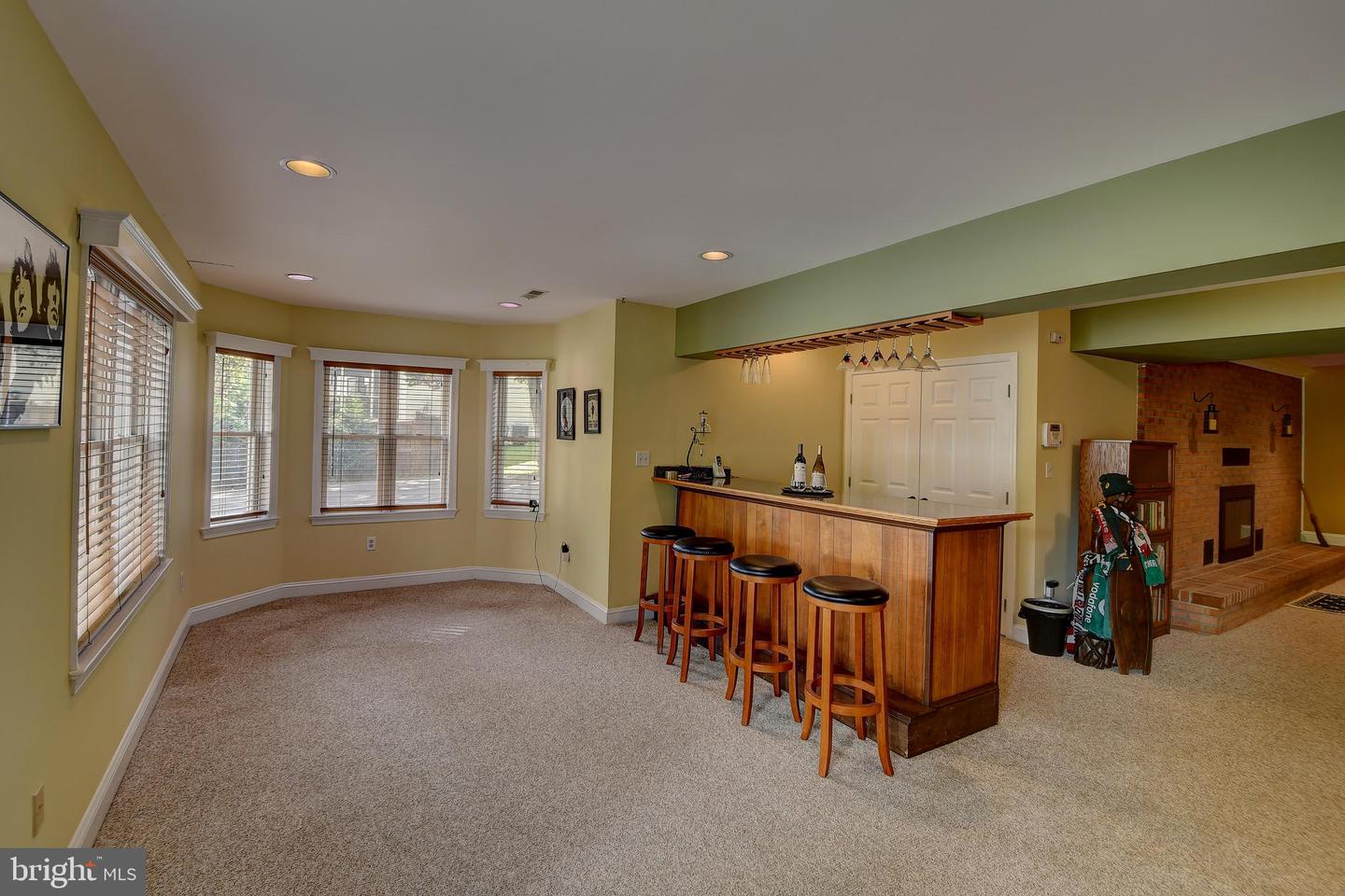 4703 MARYMEAD DR, FAIRFAX, Virginia 22030, 5 Bedrooms Bedrooms, ,4 BathroomsBathrooms,Residential,For sale,4703 MARYMEAD DR,VAFX2270166 MLS # VAFX2270166
