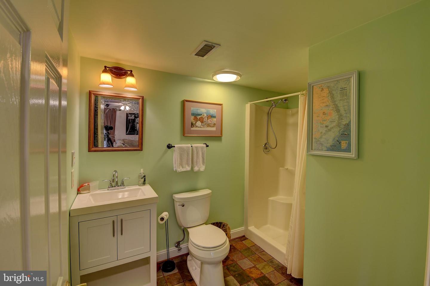 4703 MARYMEAD DR, FAIRFAX, Virginia 22030, 5 Bedrooms Bedrooms, ,4 BathroomsBathrooms,Residential,For sale,4703 MARYMEAD DR,VAFX2270166 MLS # VAFX2270166