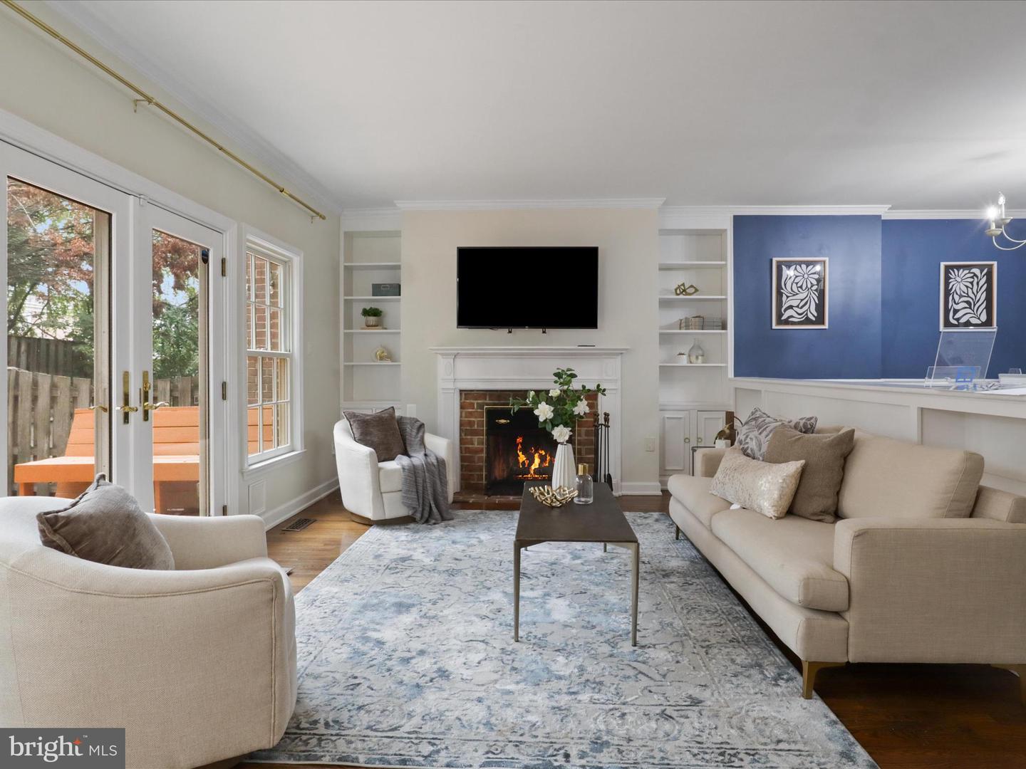 3001 FEDERAL HILL DR, FALLS CHURCH, Virginia 22044, 3 Bedrooms Bedrooms, ,2 BathroomsBathrooms,Residential,For sale,3001 FEDERAL HILL DR,VAFX2270168 MLS # VAFX2270168