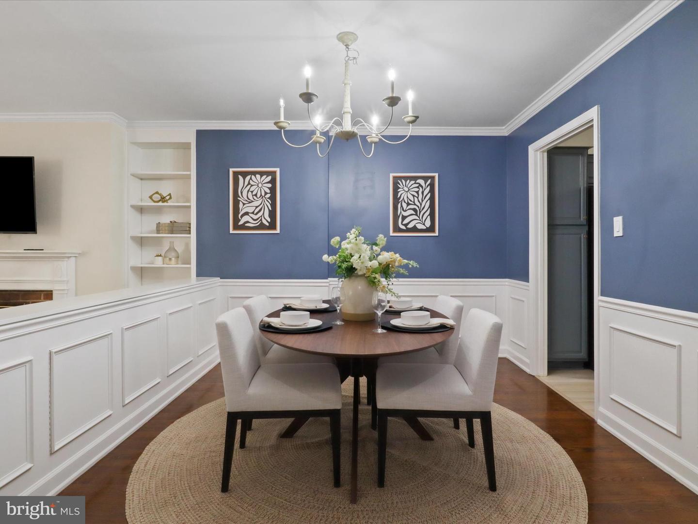 3001 FEDERAL HILL DR, FALLS CHURCH, Virginia 22044, 3 Bedrooms Bedrooms, ,2 BathroomsBathrooms,Residential,For sale,3001 FEDERAL HILL DR,VAFX2270168 MLS # VAFX2270168