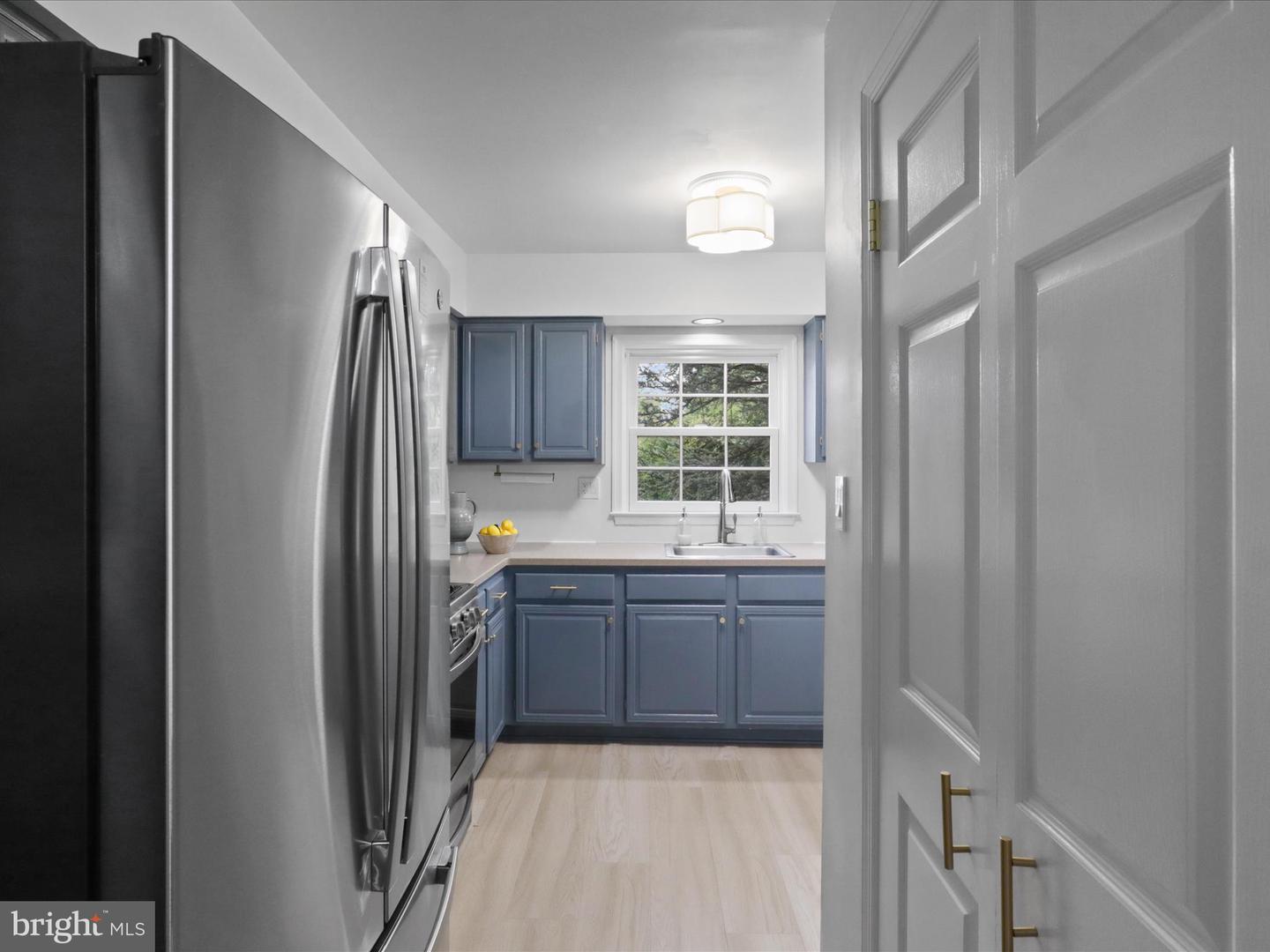 3001 FEDERAL HILL DR, FALLS CHURCH, Virginia 22044, 3 Bedrooms Bedrooms, ,2 BathroomsBathrooms,Residential,For sale,3001 FEDERAL HILL DR,VAFX2270168 MLS # VAFX2270168