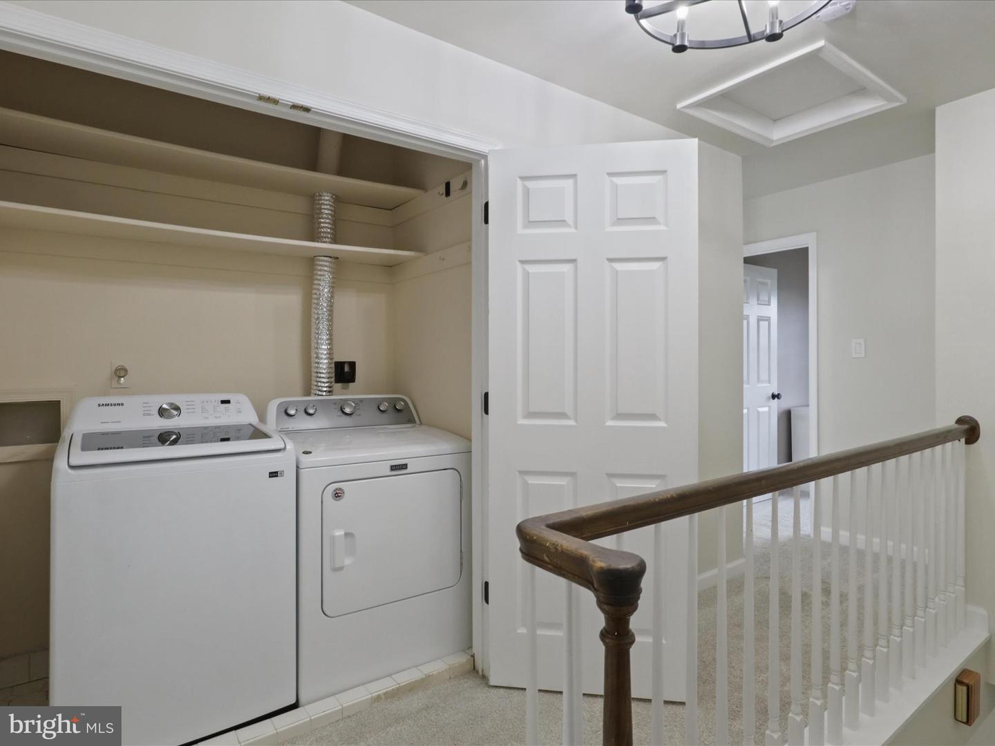 3001 FEDERAL HILL DR, FALLS CHURCH, Virginia 22044, 3 Bedrooms Bedrooms, ,2 BathroomsBathrooms,Residential,For sale,3001 FEDERAL HILL DR,VAFX2270168 MLS # VAFX2270168