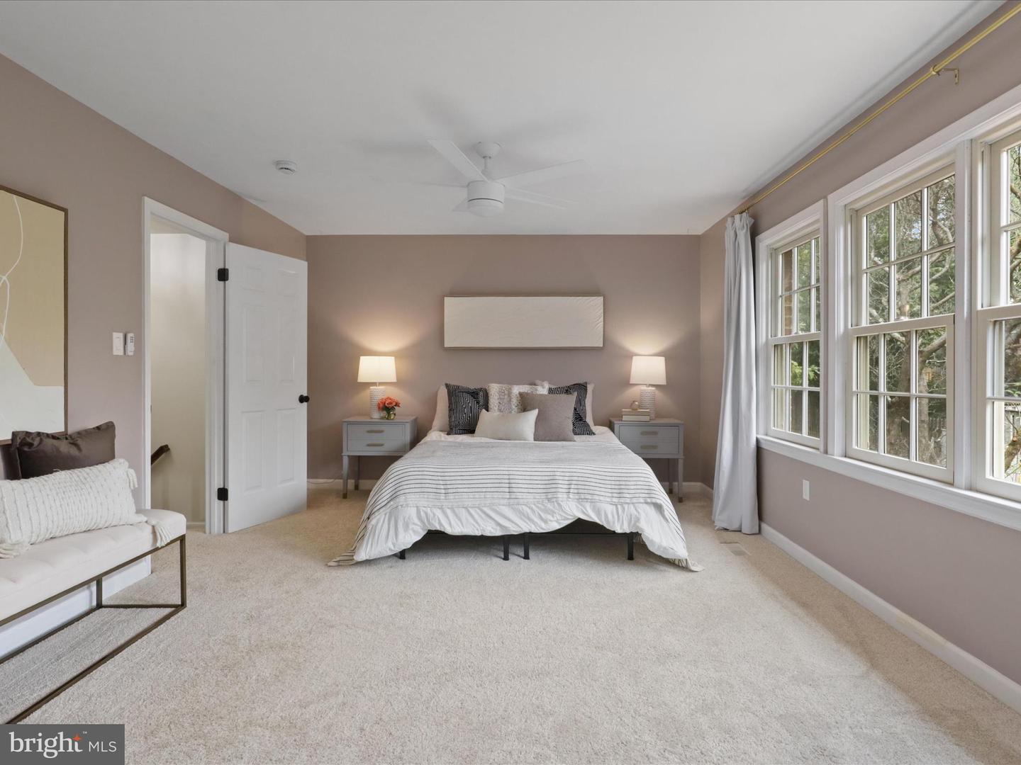 3001 FEDERAL HILL DR, FALLS CHURCH, Virginia 22044, 3 Bedrooms Bedrooms, ,2 BathroomsBathrooms,Residential,For sale,3001 FEDERAL HILL DR,VAFX2270168 MLS # VAFX2270168