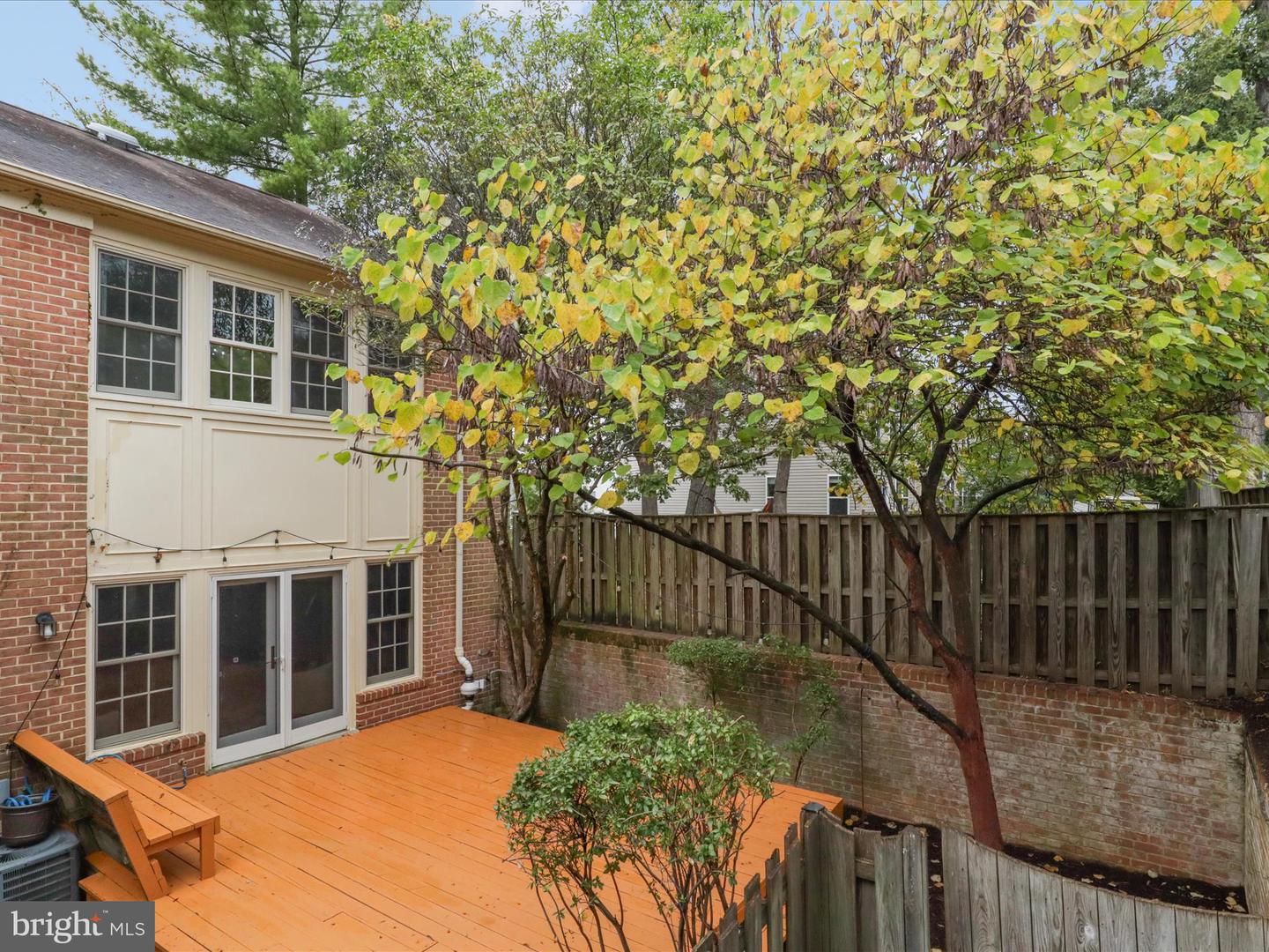 3001 FEDERAL HILL DR, FALLS CHURCH, Virginia 22044, 3 Bedrooms Bedrooms, ,2 BathroomsBathrooms,Residential,For sale,3001 FEDERAL HILL DR,VAFX2270168 MLS # VAFX2270168