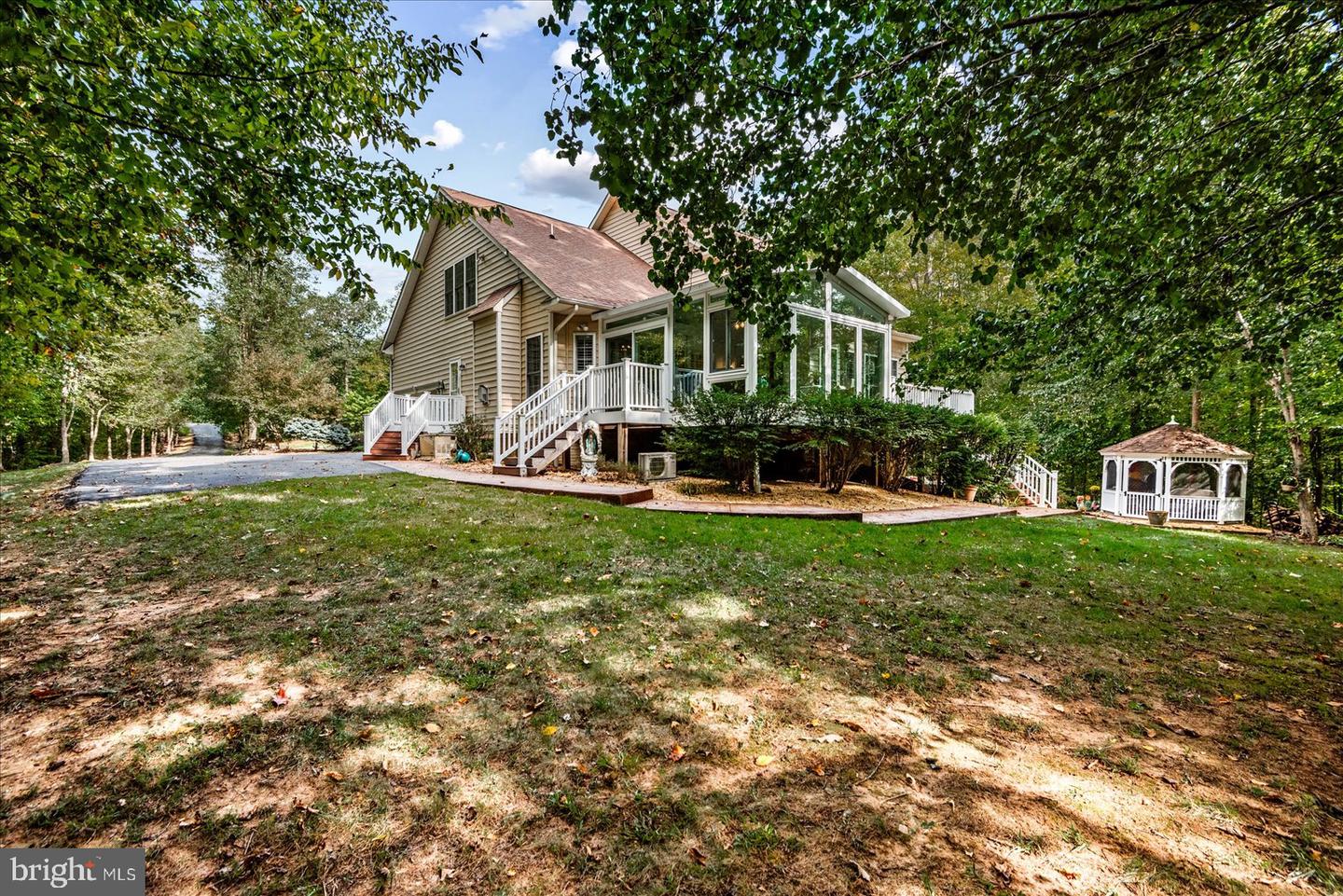 105 AVOCET WAY, FREDERICKSBURG, Virginia 22406, 5 Bedrooms Bedrooms, 12 Rooms Rooms,3 BathroomsBathrooms,Residential,For sale,105 AVOCET WAY,VAST2043172 MLS # VAST2043172