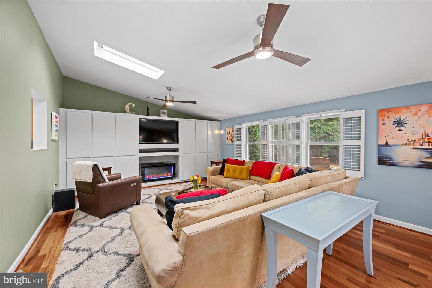 7204 RACEPOINT WAY, ALEXANDRIA, Virginia 22315, 4 Bedrooms Bedrooms, 13 Rooms Rooms,3 BathroomsBathrooms,Residential,For sale,7204 RACEPOINT WAY,VAFX2270186 MLS # VAFX2270186