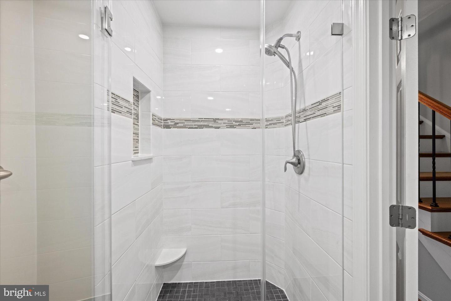 7204 RACEPOINT WAY, ALEXANDRIA, Virginia 22315, 4 Bedrooms Bedrooms, 13 Rooms Rooms,3 BathroomsBathrooms,Residential,For sale,7204 RACEPOINT WAY,VAFX2270186 MLS # VAFX2270186