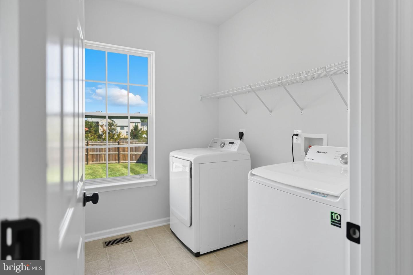 101 ARTHUR LN, WINCHESTER, Virginia 22602, 5 Bedrooms Bedrooms, ,3 BathroomsBathrooms,Residential,For sale,101 ARTHUR LN,VAFV2037146 MLS # VAFV2037146