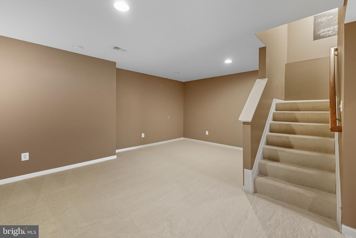 101 ARTHUR LN, WINCHESTER, Virginia 22602, 5 Bedrooms Bedrooms, ,3 BathroomsBathrooms,Residential,For sale,101 ARTHUR LN,VAFV2037146 MLS # VAFV2037146
