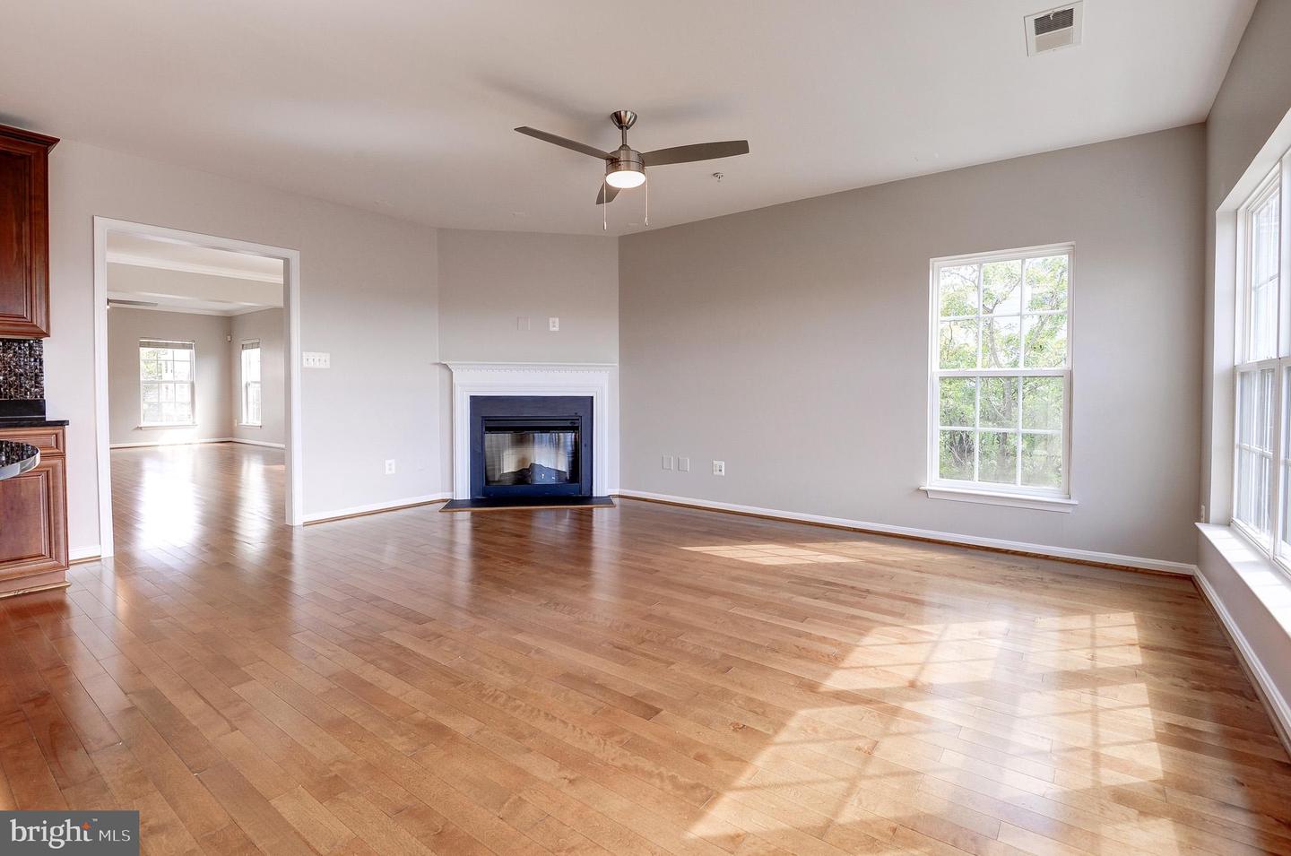19293 HARLOW SQ, LEESBURG, Virginia 20176, 3 Bedrooms Bedrooms, ,2 BathroomsBathrooms,Residential,For sale,19293 HARLOW SQ,VALO2107988 MLS # VALO2107988