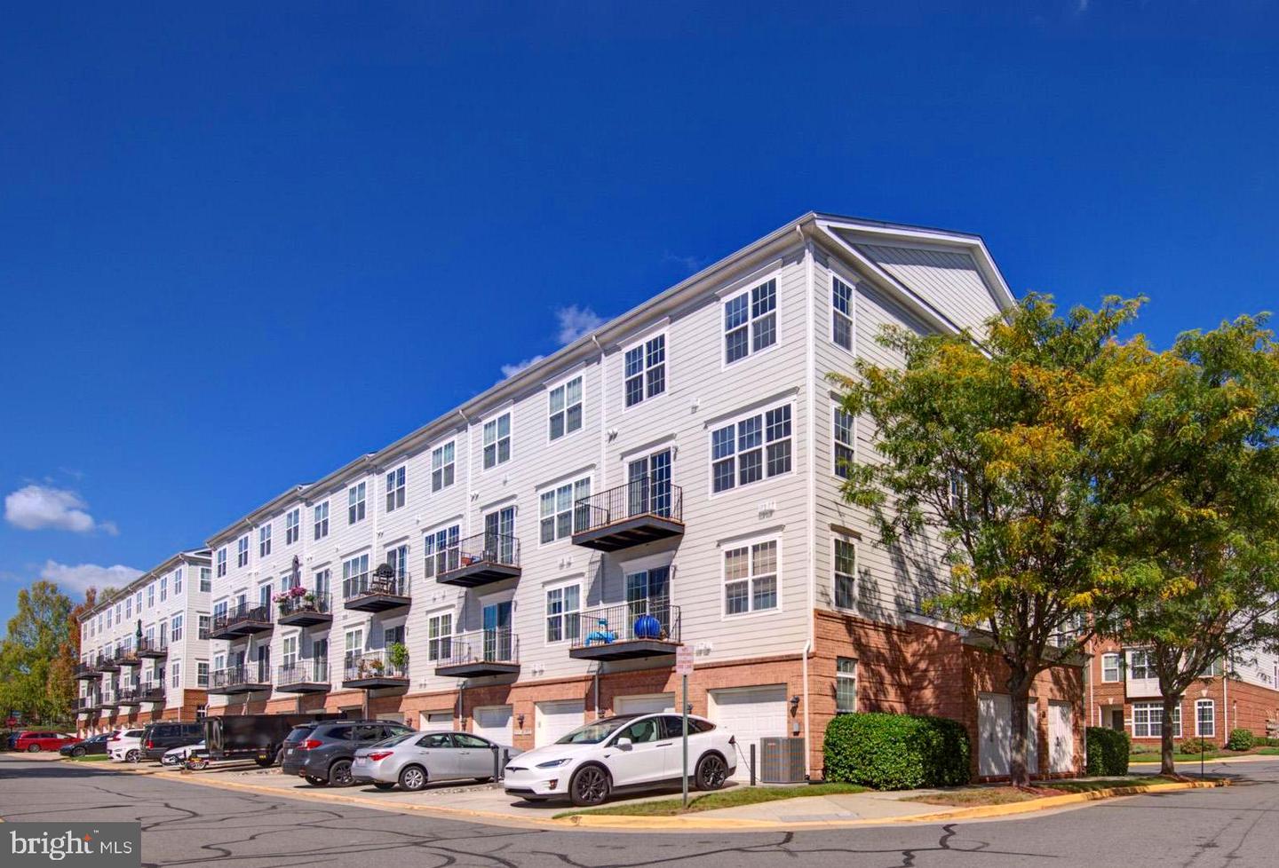 19293 HARLOW SQ, LEESBURG, Virginia 20176, 3 Bedrooms Bedrooms, ,2 BathroomsBathrooms,Residential,For sale,19293 HARLOW SQ,VALO2107988 MLS # VALO2107988