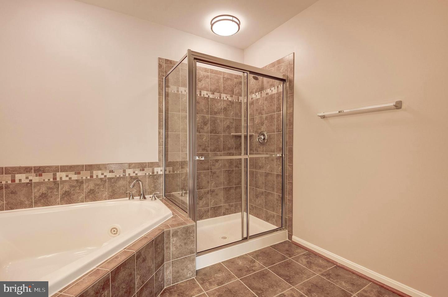 19293 HARLOW SQ, LEESBURG, Virginia 20176, 3 Bedrooms Bedrooms, ,2 BathroomsBathrooms,Residential,For sale,19293 HARLOW SQ,VALO2107988 MLS # VALO2107988
