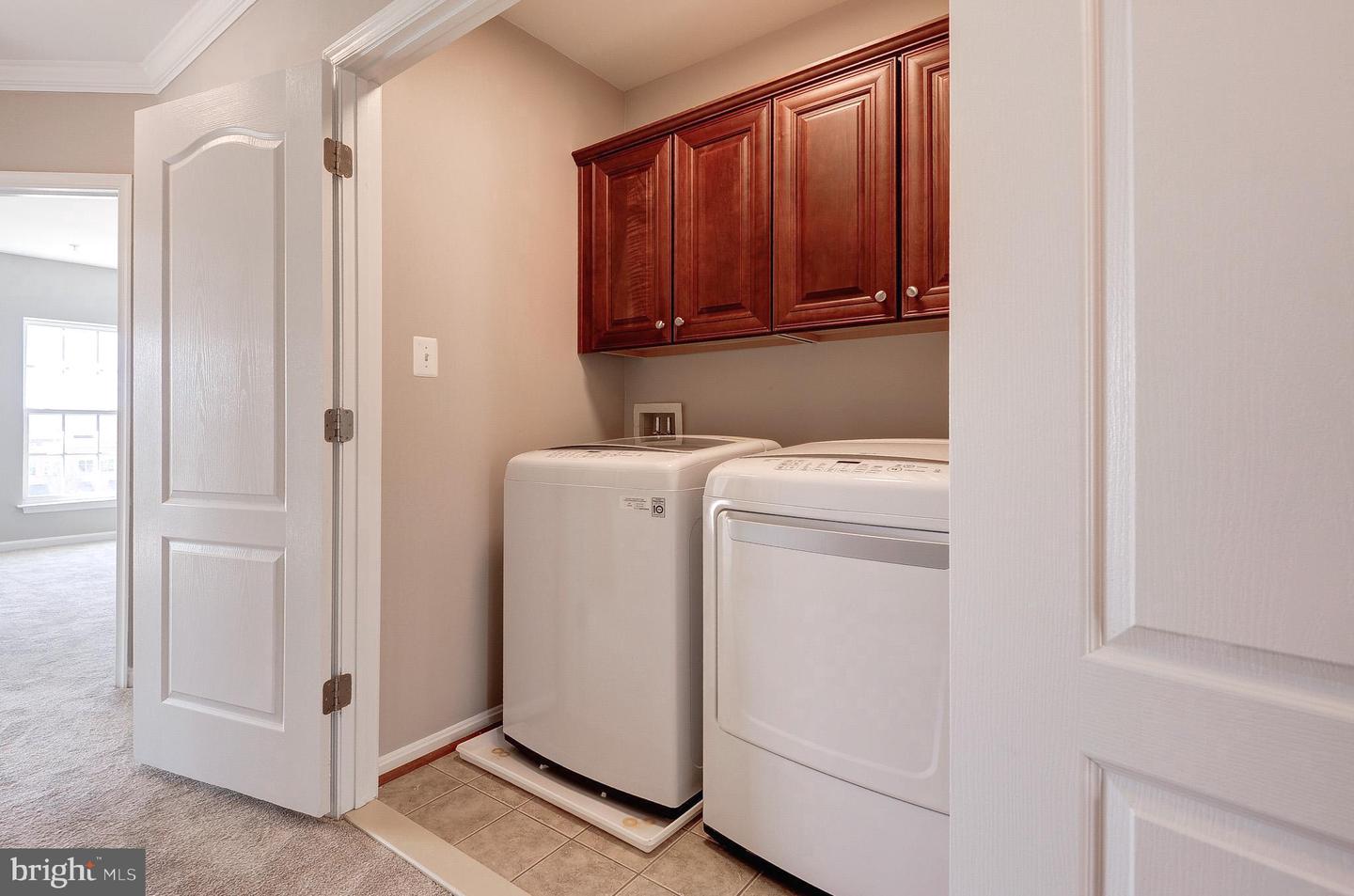 19293 HARLOW SQ, LEESBURG, Virginia 20176, 3 Bedrooms Bedrooms, ,2 BathroomsBathrooms,Residential,For sale,19293 HARLOW SQ,VALO2107988 MLS # VALO2107988