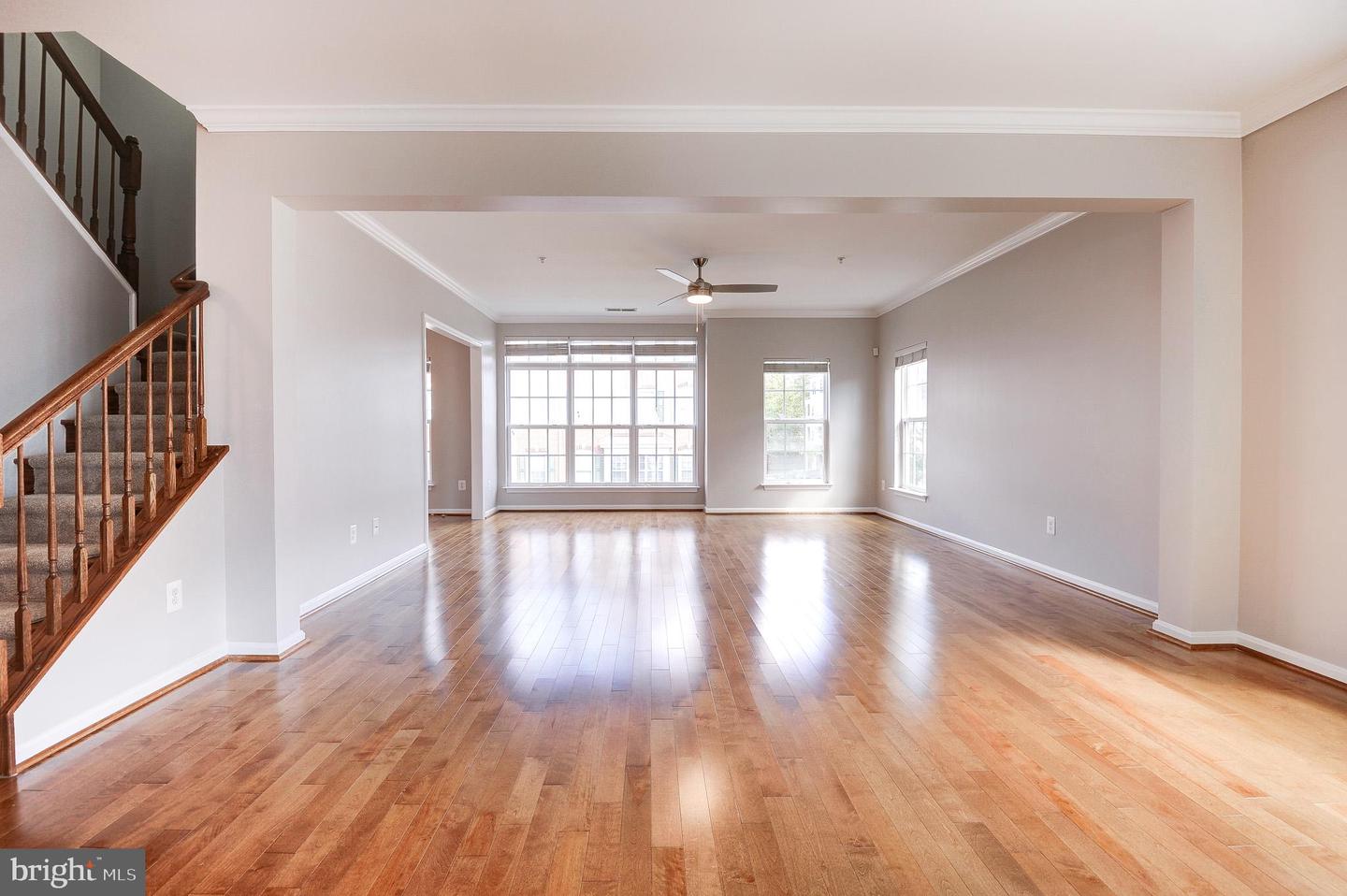 19293 HARLOW SQ, LEESBURG, Virginia 20176, 3 Bedrooms Bedrooms, ,2 BathroomsBathrooms,Residential,For sale,19293 HARLOW SQ,VALO2107988 MLS # VALO2107988