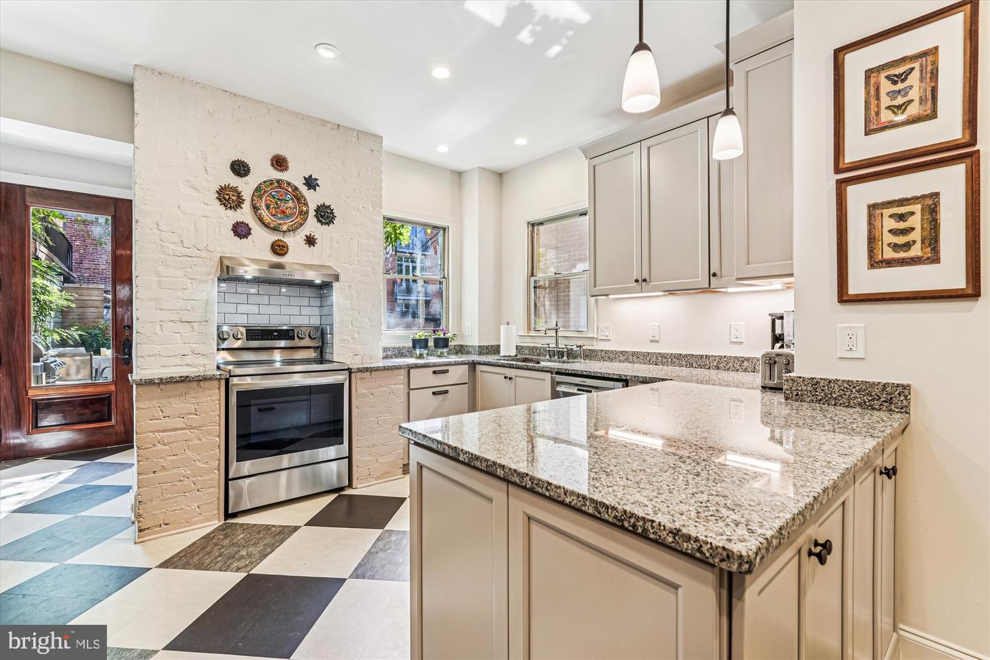 1420 Q ST NW, WASHINGTON, District Of Columbia 20009, 6 Bedrooms Bedrooms, ,3 BathroomsBathrooms,Residential,For sale,1420 Q ST NW,DCDC2225054 MLS # DCDC2225054