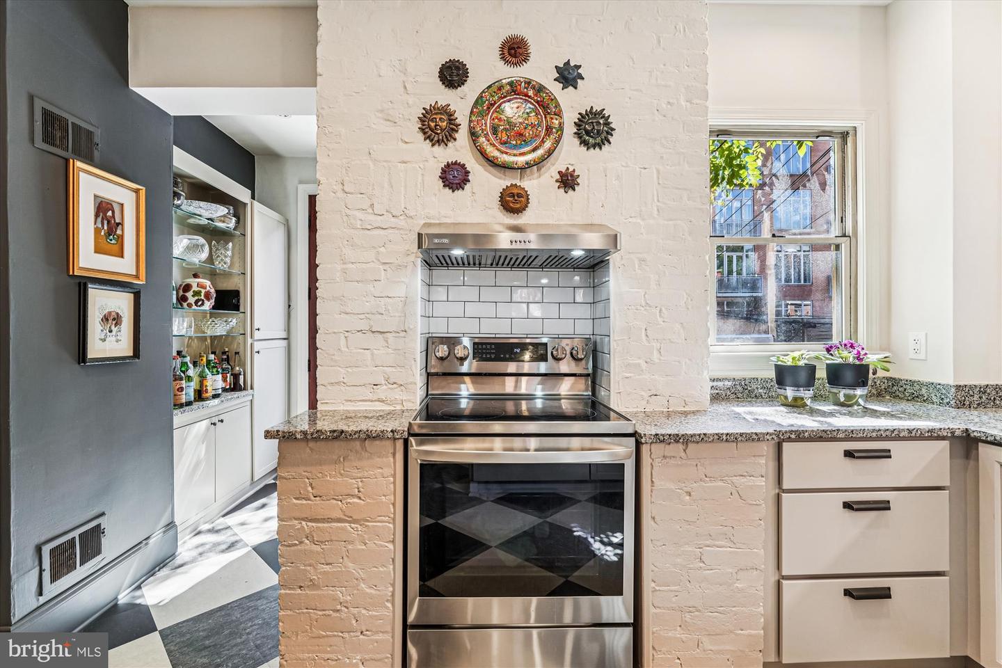 1420 Q ST NW, WASHINGTON, District Of Columbia 20009, 6 Bedrooms Bedrooms, ,3 BathroomsBathrooms,Residential,For sale,1420 Q ST NW,DCDC2225054 MLS # DCDC2225054