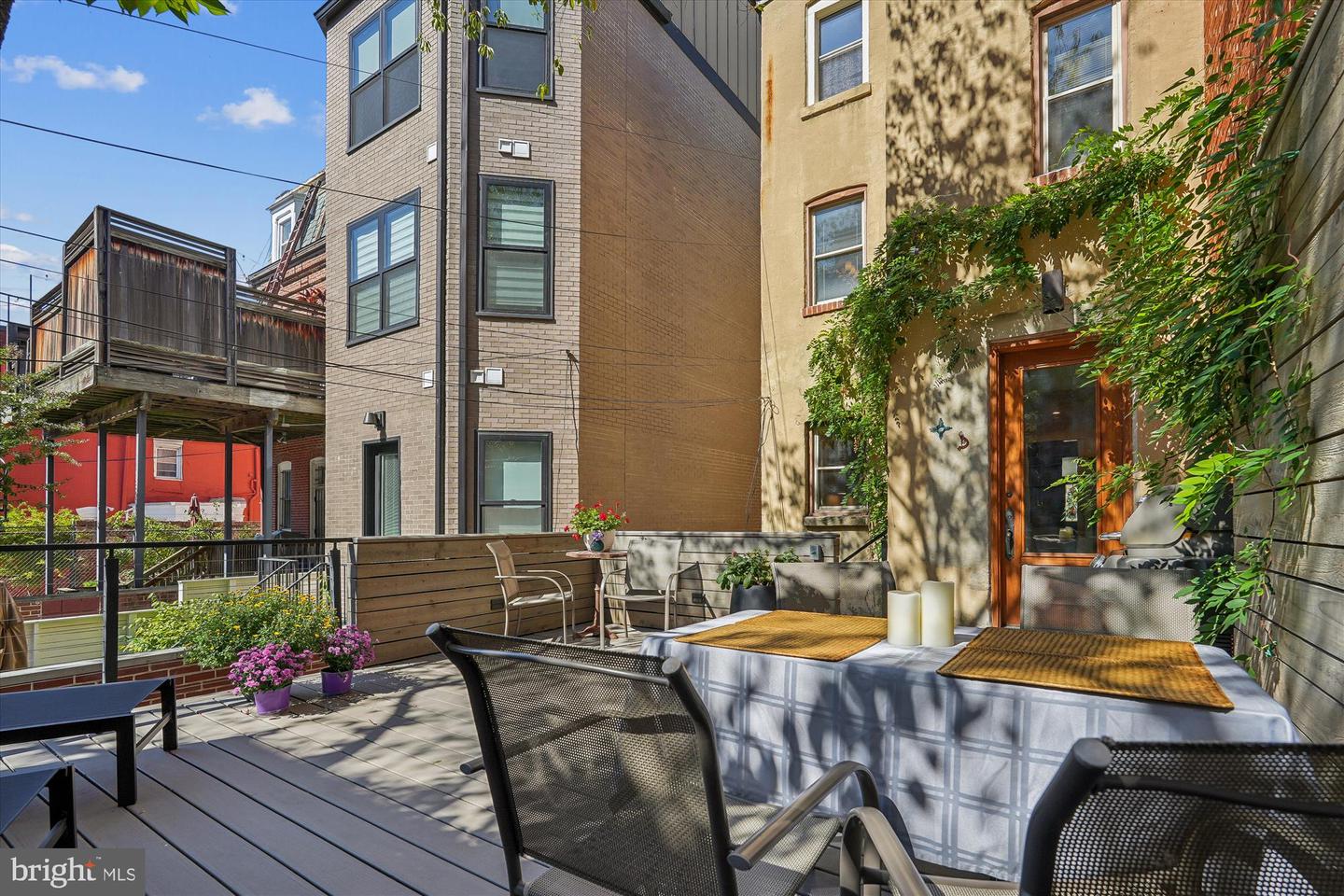 1420 Q ST NW, WASHINGTON, District Of Columbia 20009, 6 Bedrooms Bedrooms, ,3 BathroomsBathrooms,Residential,For sale,1420 Q ST NW,DCDC2225054 MLS # DCDC2225054