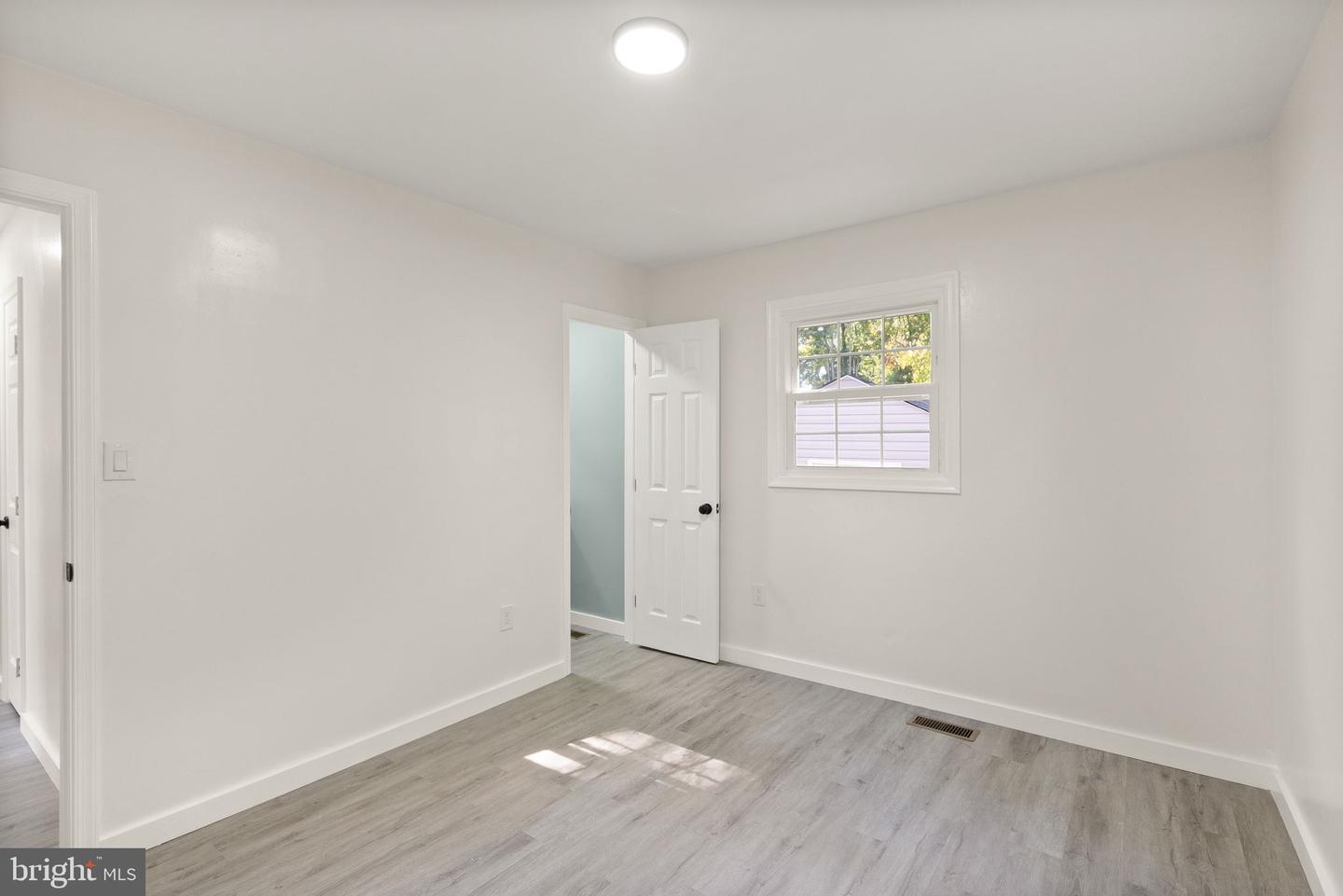 404 NEWELL ST, FREDERICKSBURG, Virginia 22401, 3 Bedrooms Bedrooms, ,2 BathroomsBathrooms,Residential,For sale,404 NEWELL ST,VAFB2009048 MLS # VAFB2009048