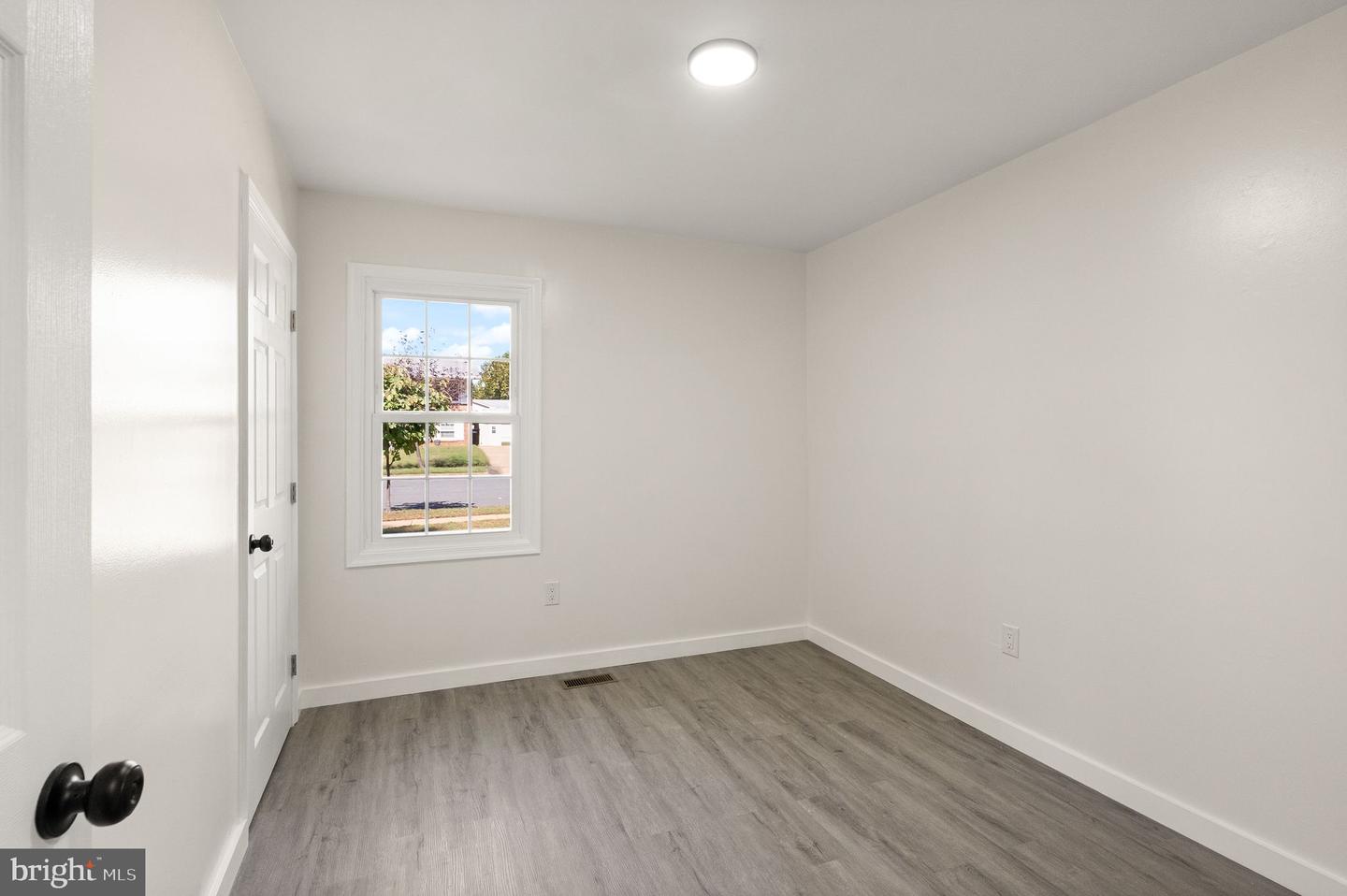 404 NEWELL ST, FREDERICKSBURG, Virginia 22401, 3 Bedrooms Bedrooms, ,2 BathroomsBathrooms,Residential,For sale,404 NEWELL ST,VAFB2009048 MLS # VAFB2009048