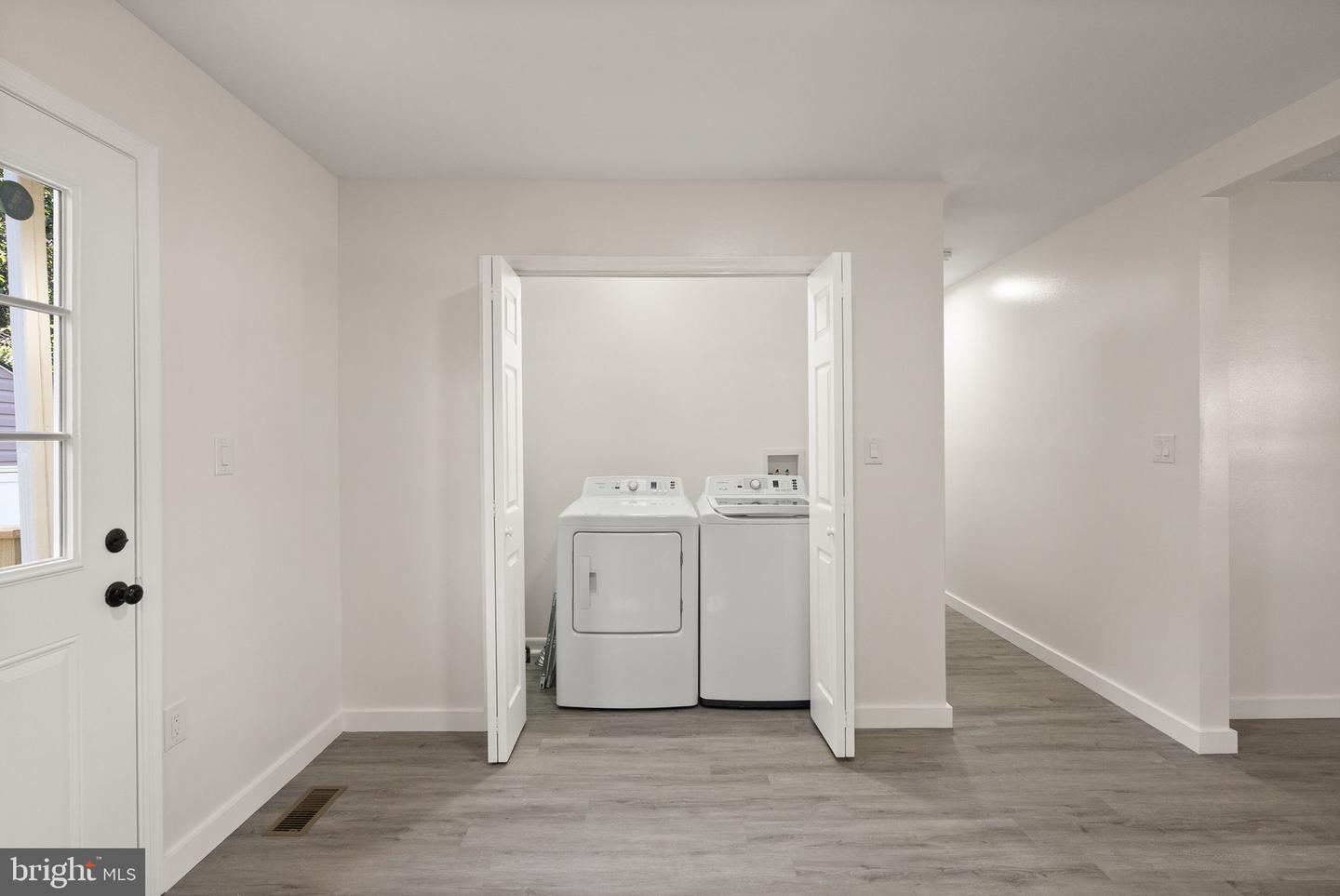 404 NEWELL ST, FREDERICKSBURG, Virginia 22401, 3 Bedrooms Bedrooms, ,2 BathroomsBathrooms,Residential,For sale,404 NEWELL ST,VAFB2009048 MLS # VAFB2009048