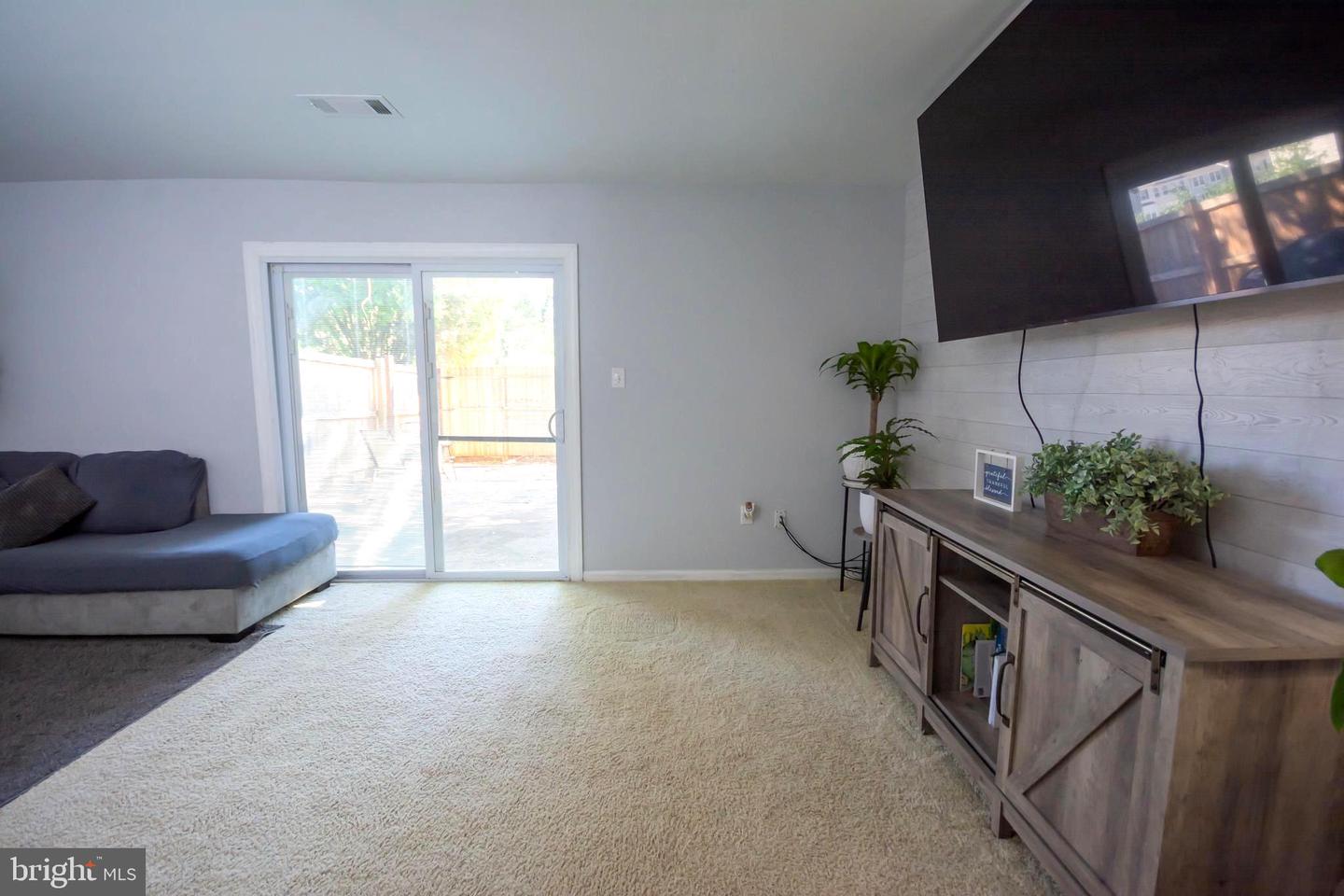 8385 IRONGATE WAY, MANASSAS, Virginia 20109, 3 Bedrooms Bedrooms, ,2 BathroomsBathrooms,Residential,For sale,8385 IRONGATE WAY,VAPW2105208 MLS # VAPW2105208