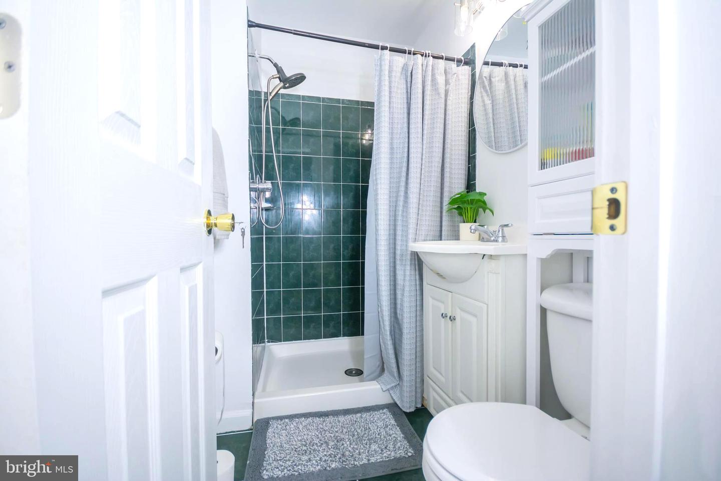 8385 IRONGATE WAY, MANASSAS, Virginia 20109, 3 Bedrooms Bedrooms, ,2 BathroomsBathrooms,Residential,For sale,8385 IRONGATE WAY,VAPW2105208 MLS # VAPW2105208