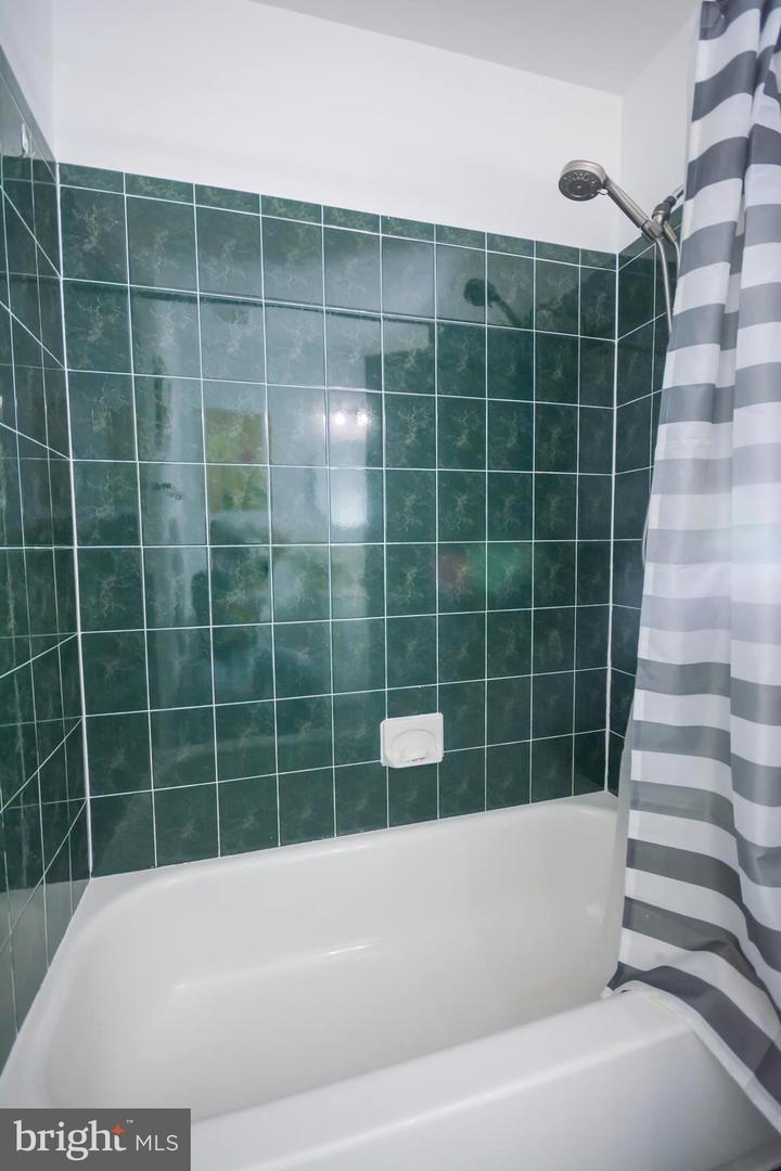 8385 IRONGATE WAY, MANASSAS, Virginia 20109, 3 Bedrooms Bedrooms, ,2 BathroomsBathrooms,Residential,For sale,8385 IRONGATE WAY,VAPW2105208 MLS # VAPW2105208