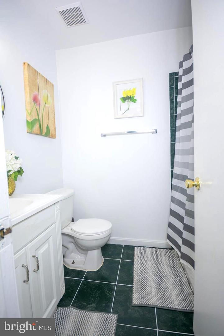 8385 IRONGATE WAY, MANASSAS, Virginia 20109, 3 Bedrooms Bedrooms, ,2 BathroomsBathrooms,Residential,For sale,8385 IRONGATE WAY,VAPW2105208 MLS # VAPW2105208