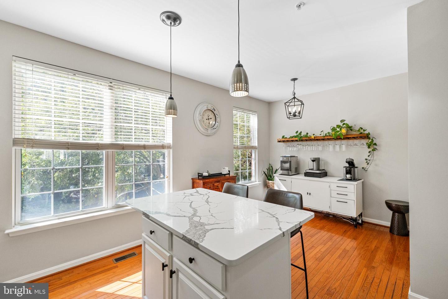 150 MARTIN LN, ALEXANDRIA, Virginia 22304, 2 Bedrooms Bedrooms, ,2 BathroomsBathrooms,Residential,For sale,150 MARTIN LN,VAAX2050414 MLS # VAAX2050414