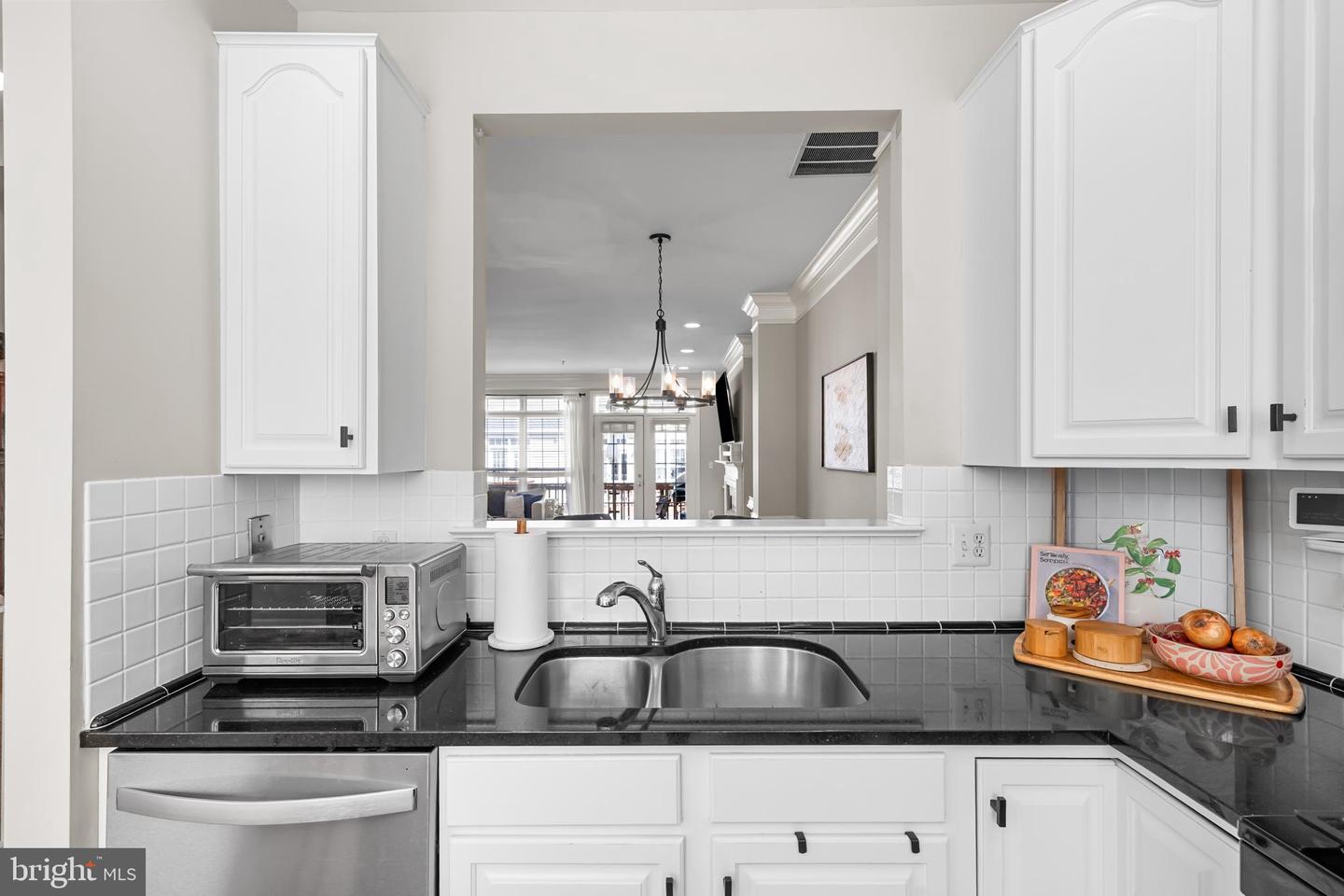 150 MARTIN LN, ALEXANDRIA, Virginia 22304, 2 Bedrooms Bedrooms, ,2 BathroomsBathrooms,Residential,For sale,150 MARTIN LN,VAAX2050414 MLS # VAAX2050414